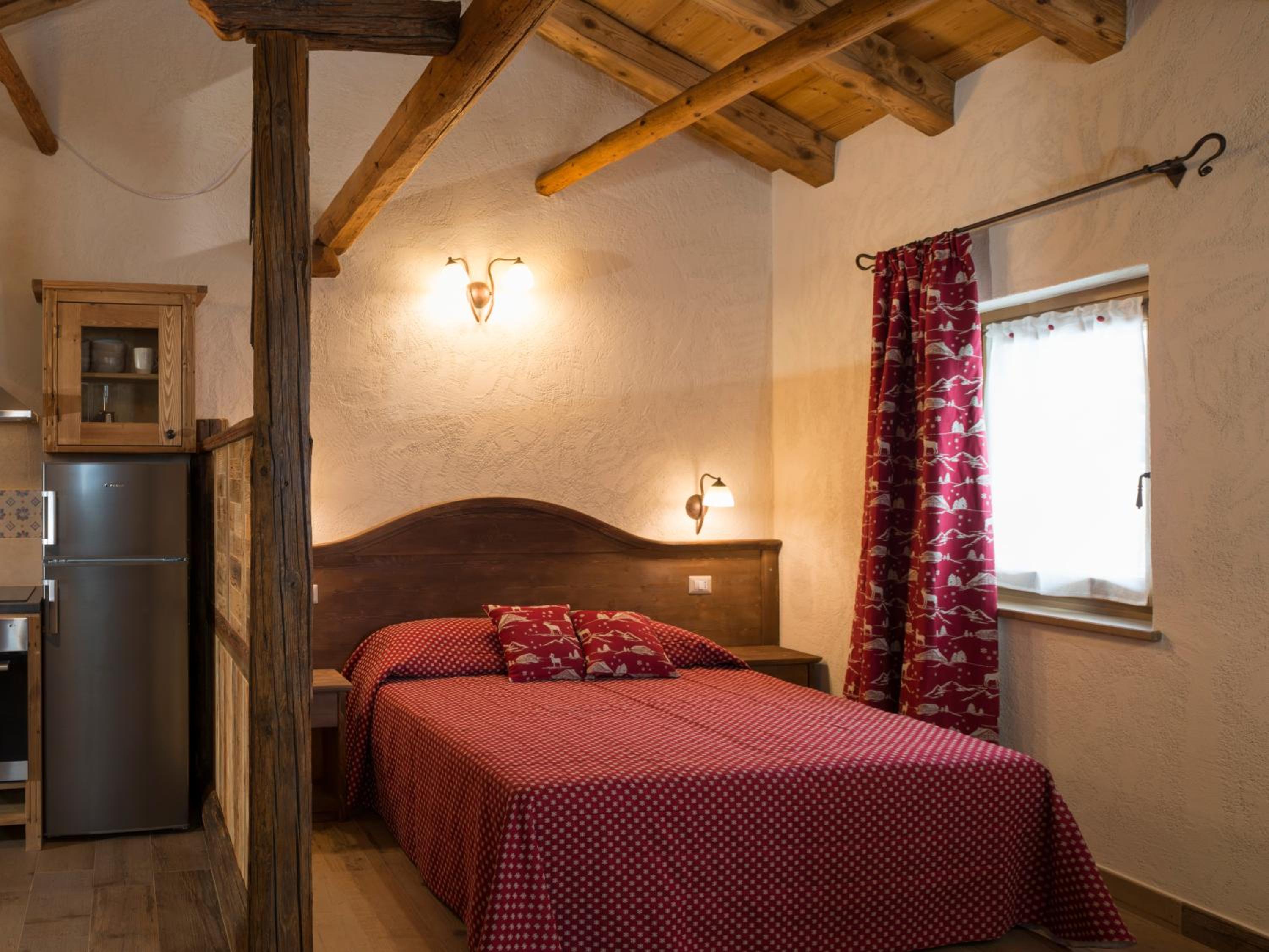 Studio with Spa Bath