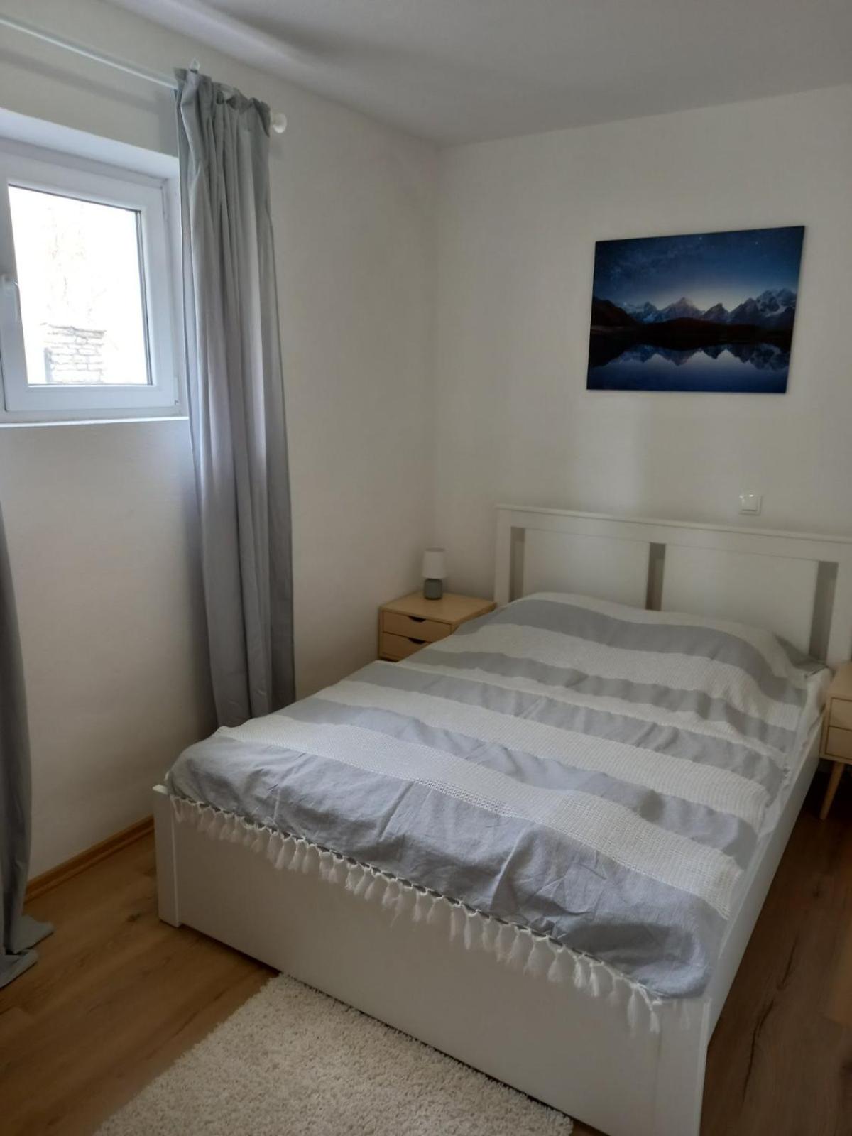 Apartment with Mountain View - Photo 10