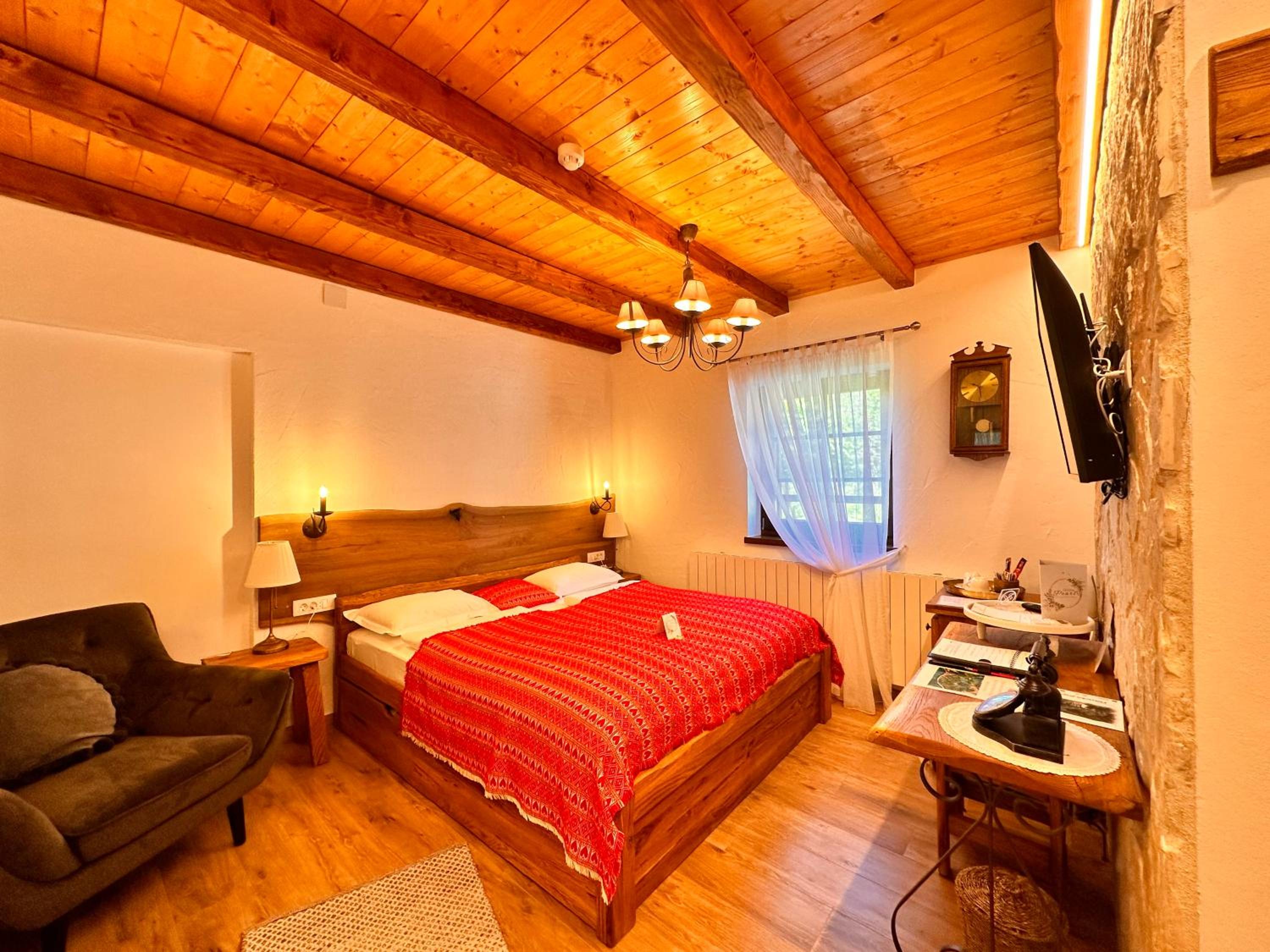Superior Double Room - Photo 1