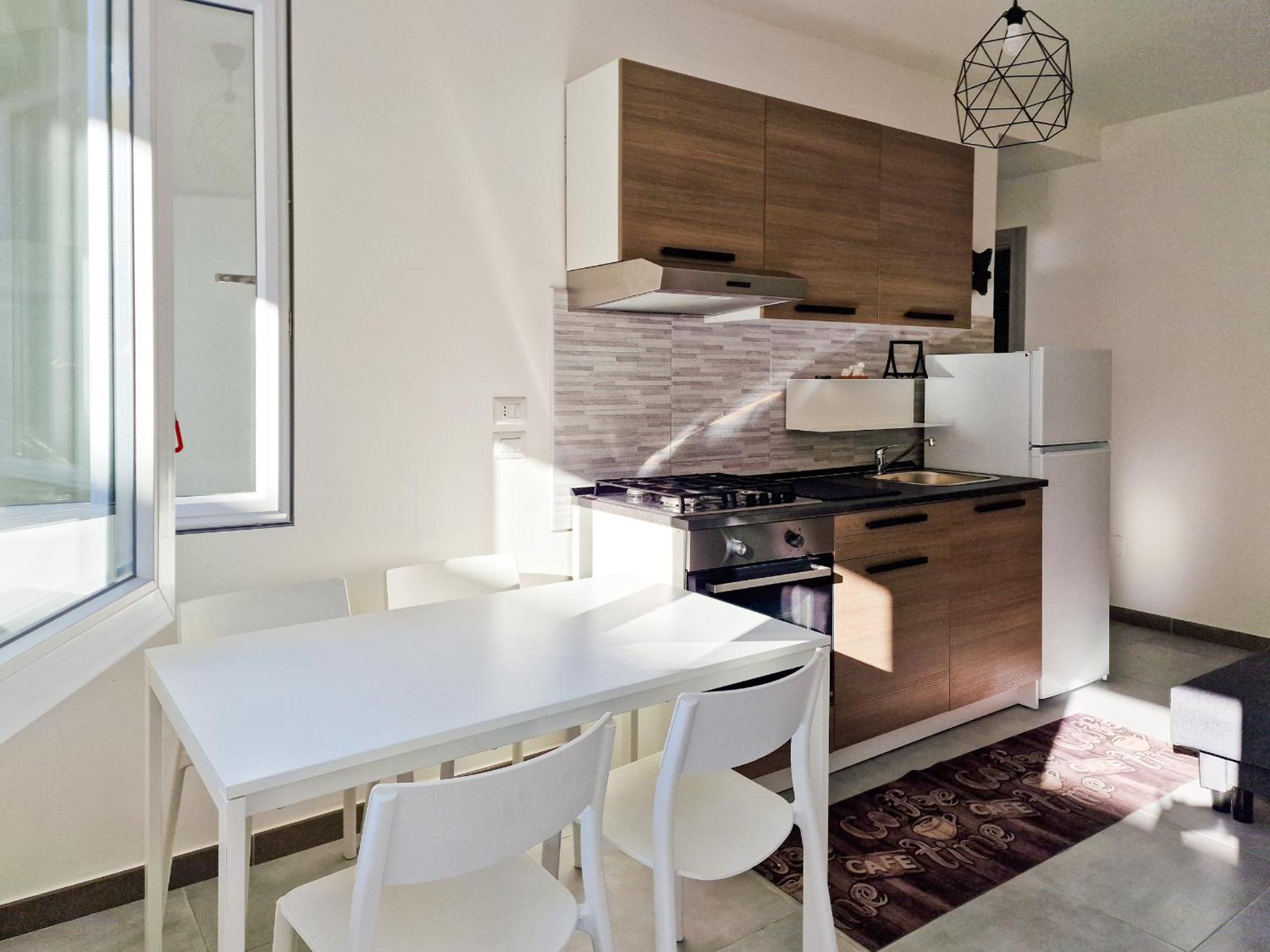 Apartment with Terrace - Photo 2