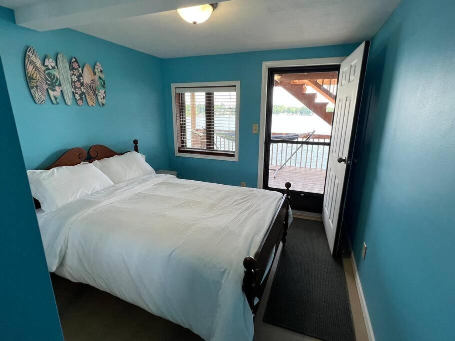Two-Bedroom House photo 2
