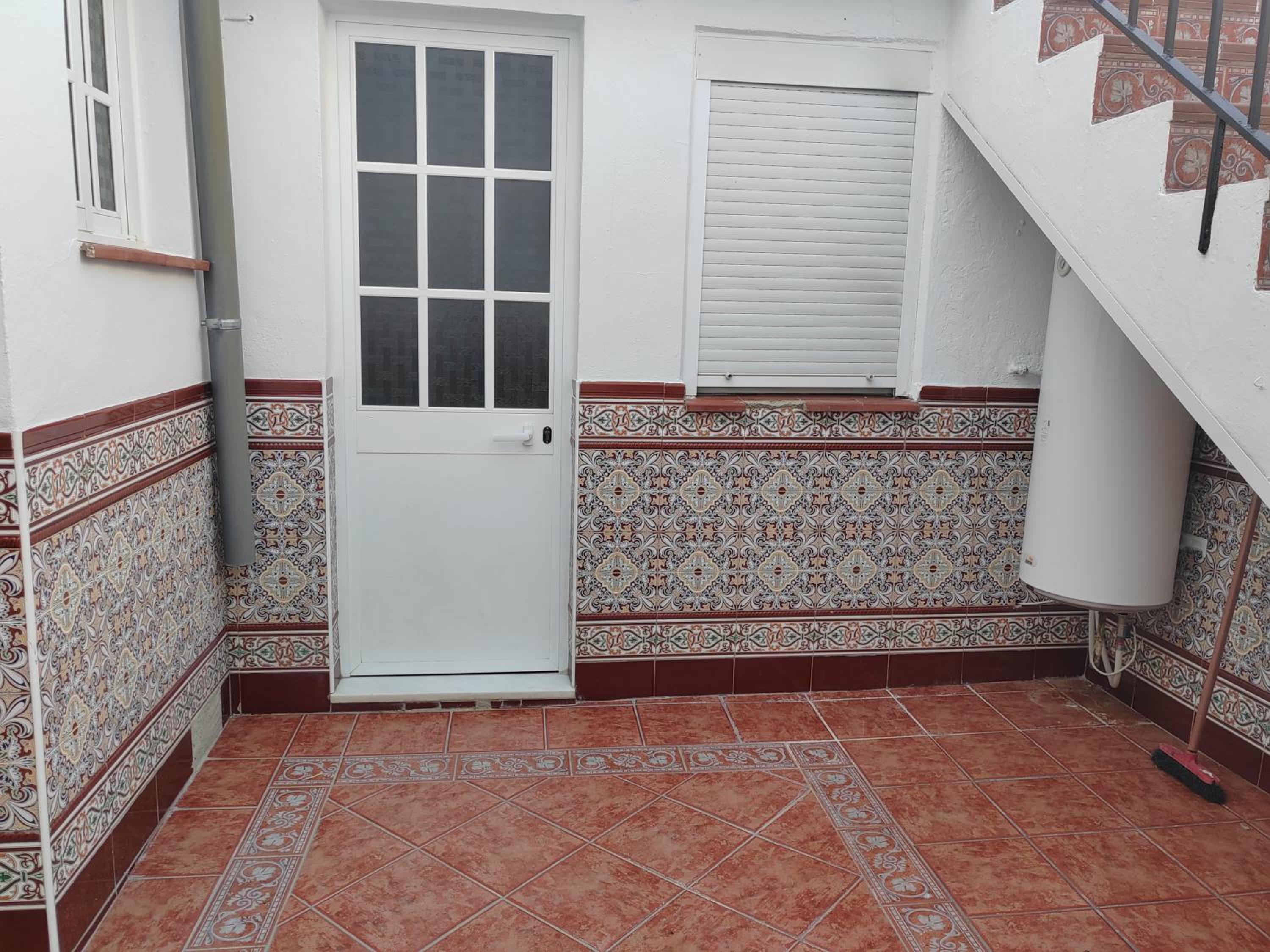 Three-Bedroom House photo 2