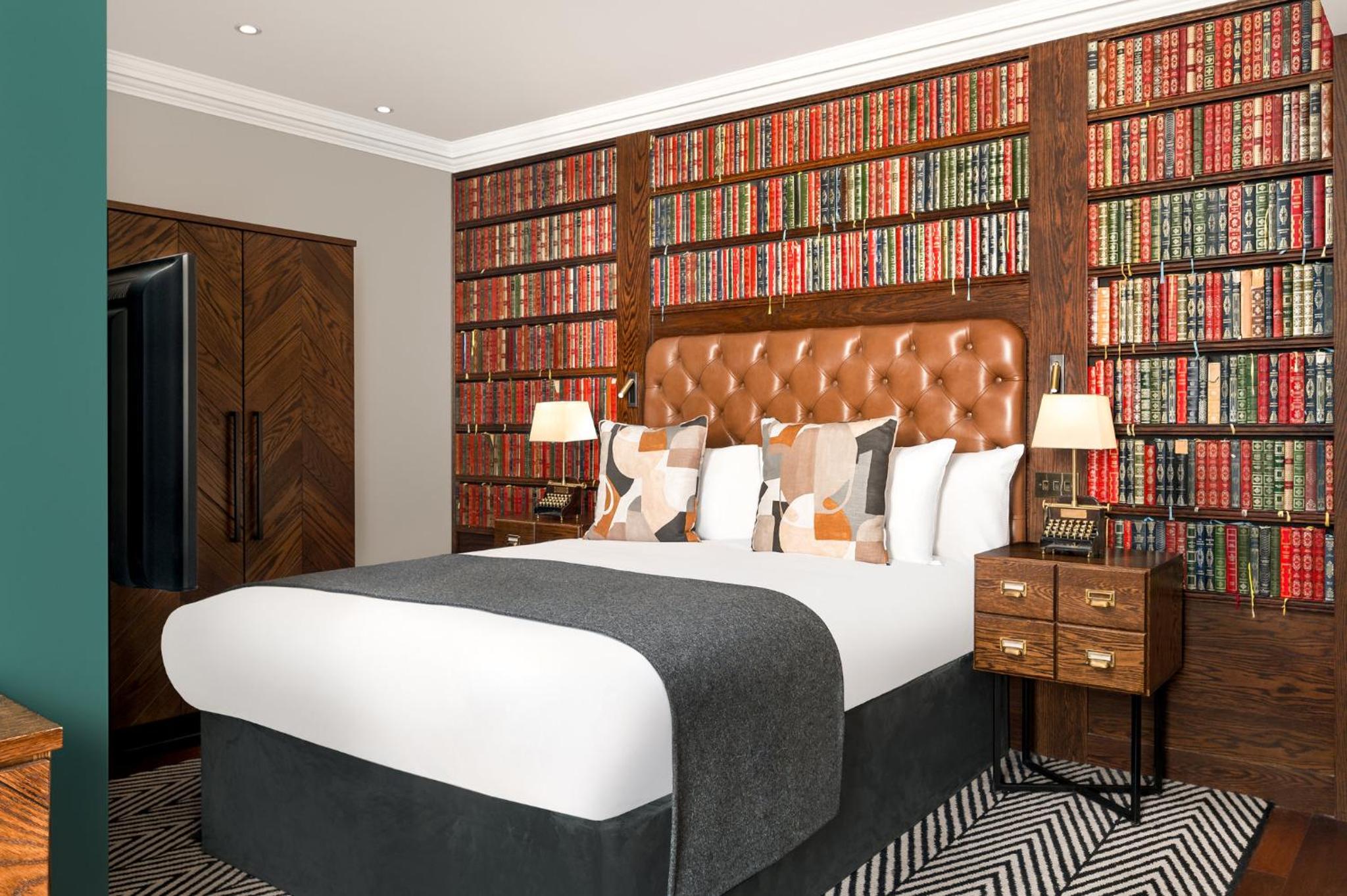 Premium Queen Room - Photo 2