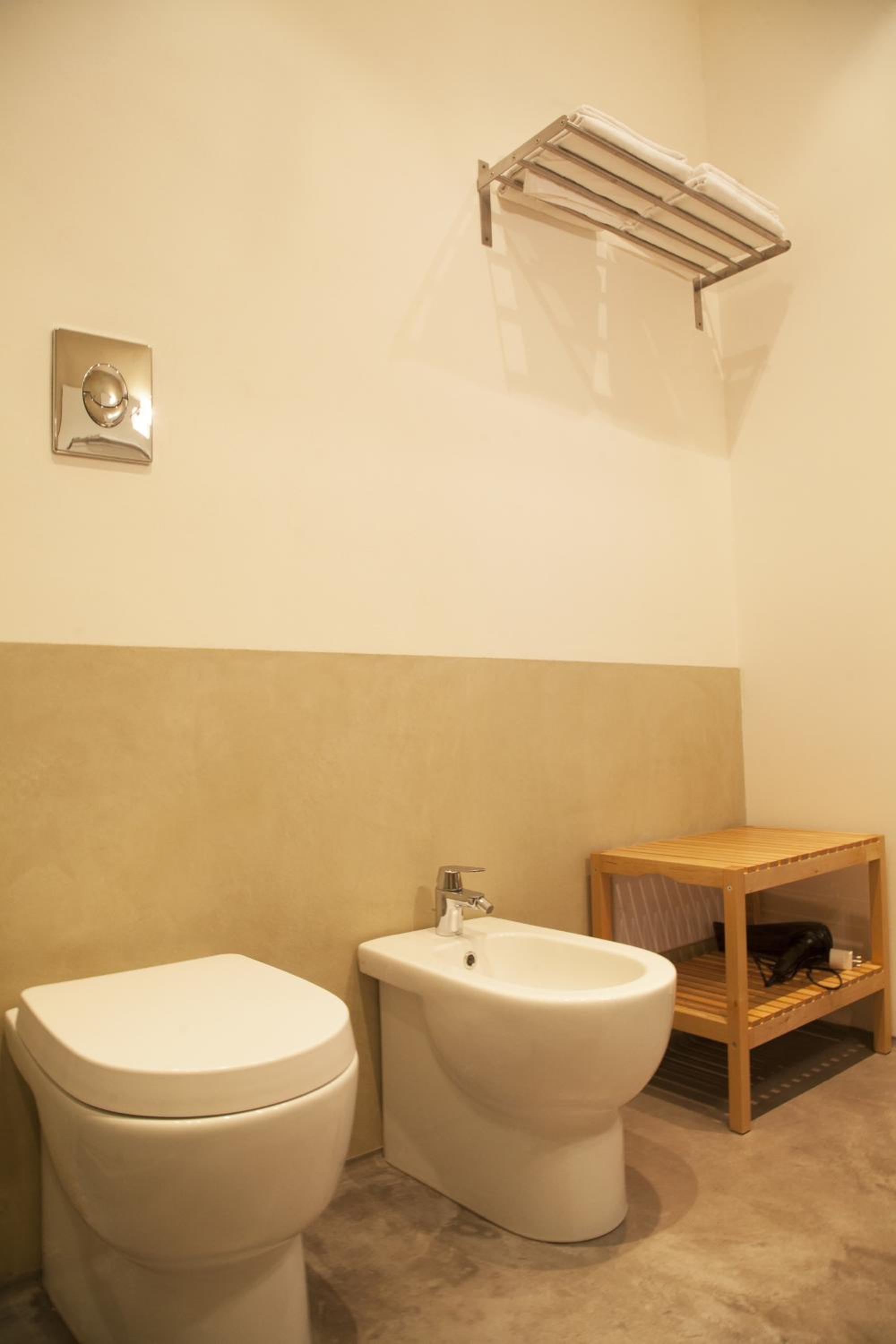 Large Double Room photo 3