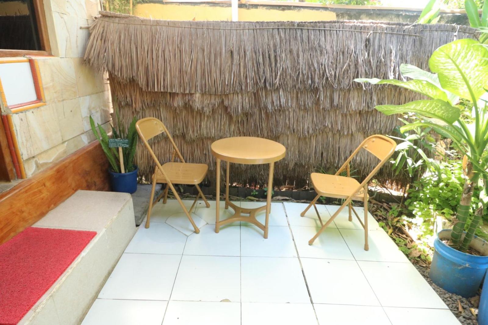 Double Room with Fan and Air Conditioning - Photo 4