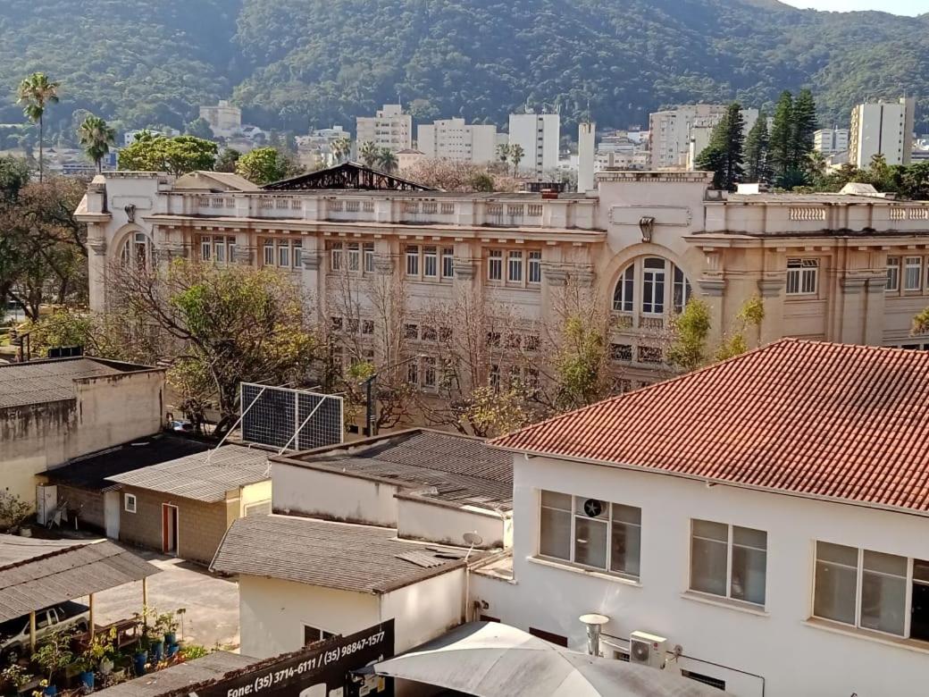 Apartment with Mountain View photo 3