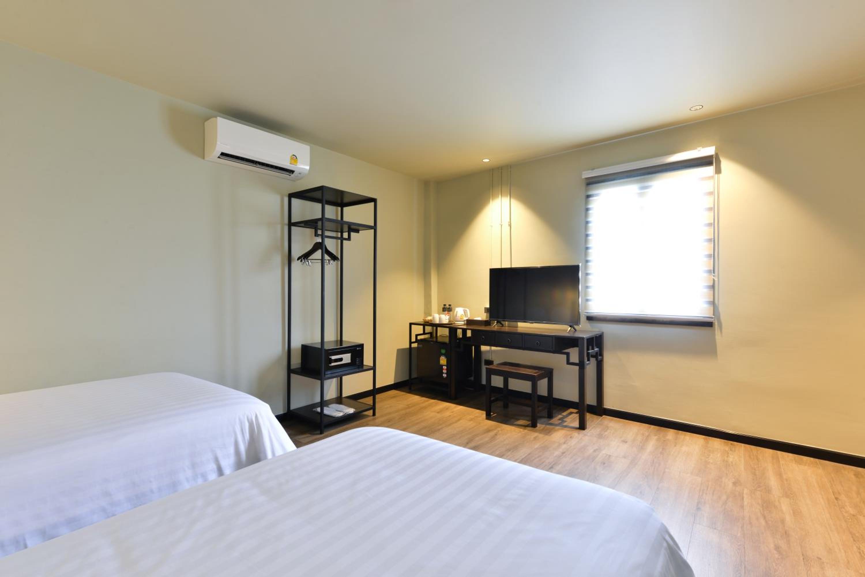 Superior Twin Room photo 3