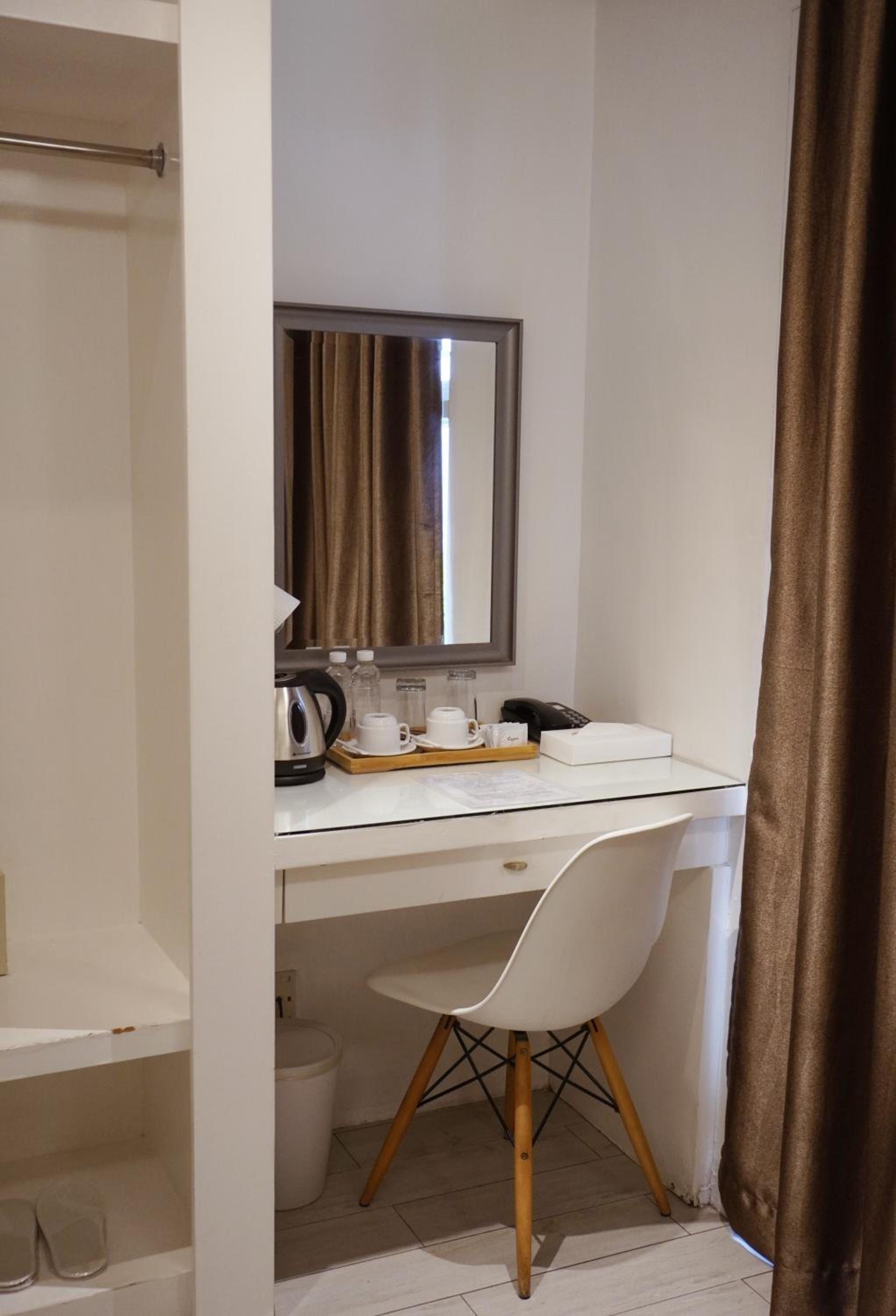 Deluxe Twin Room - Photo 1