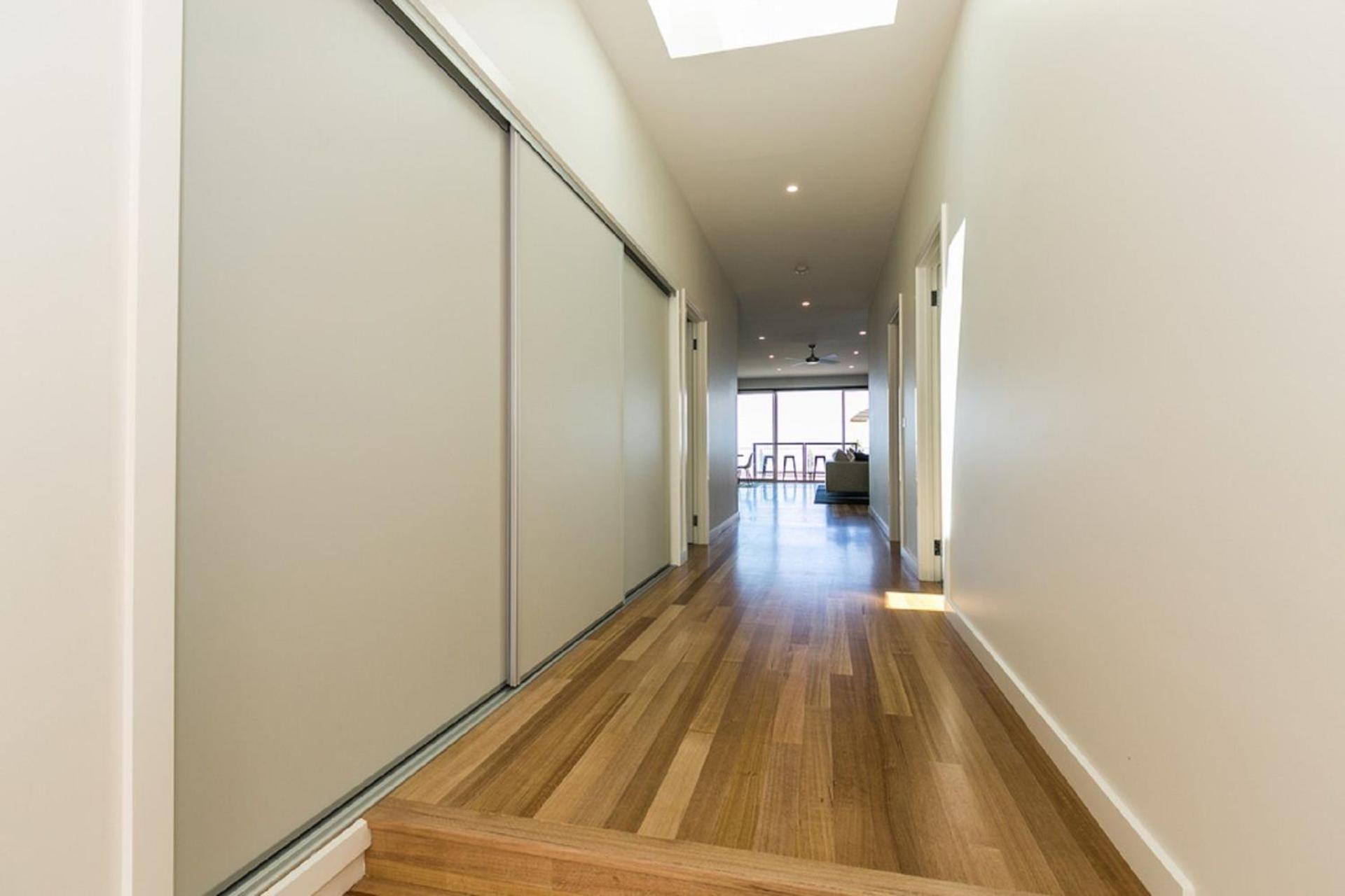 Three-Bedroom Apartment photo 2