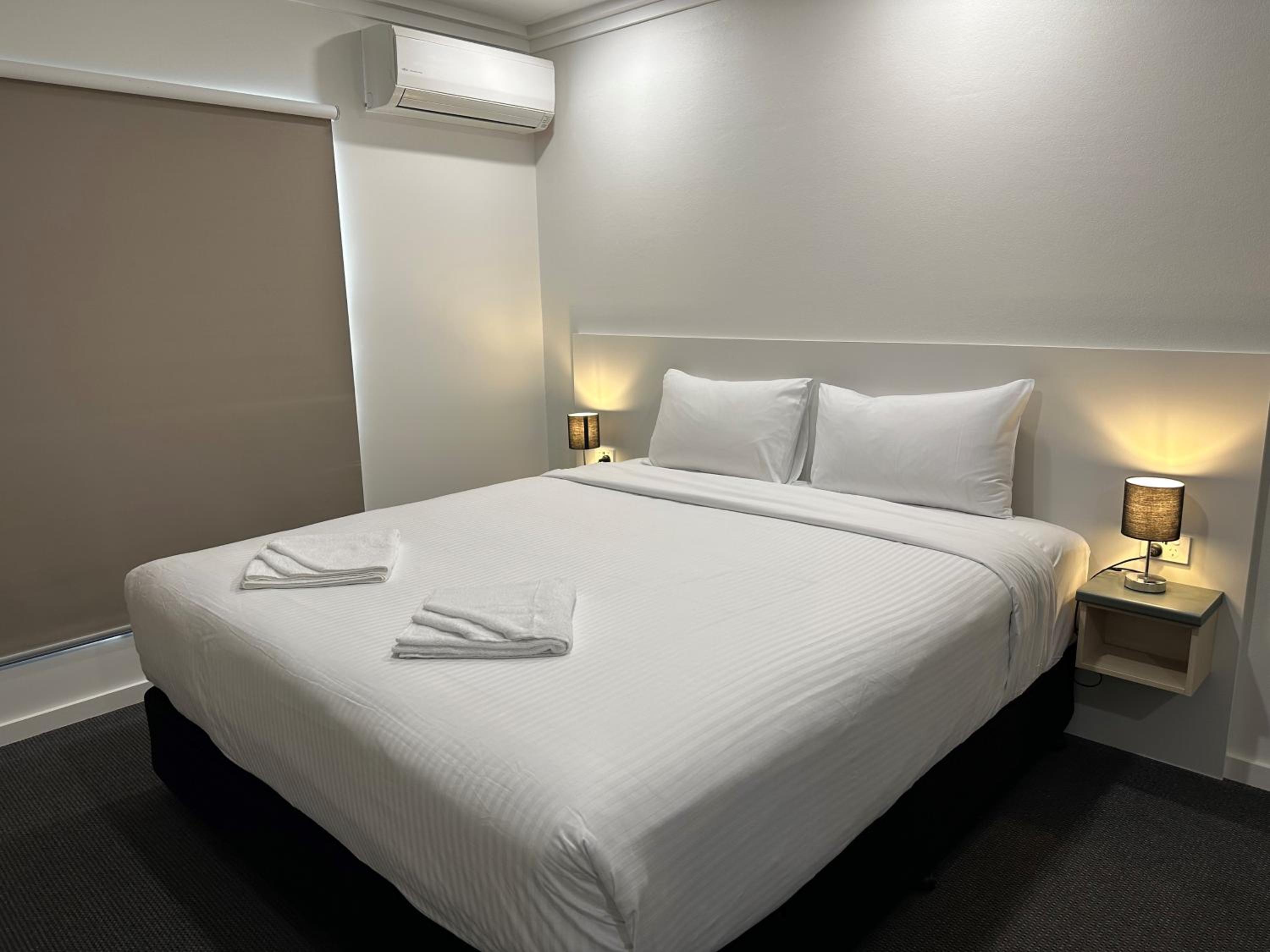 Deluxe King Room photo 1