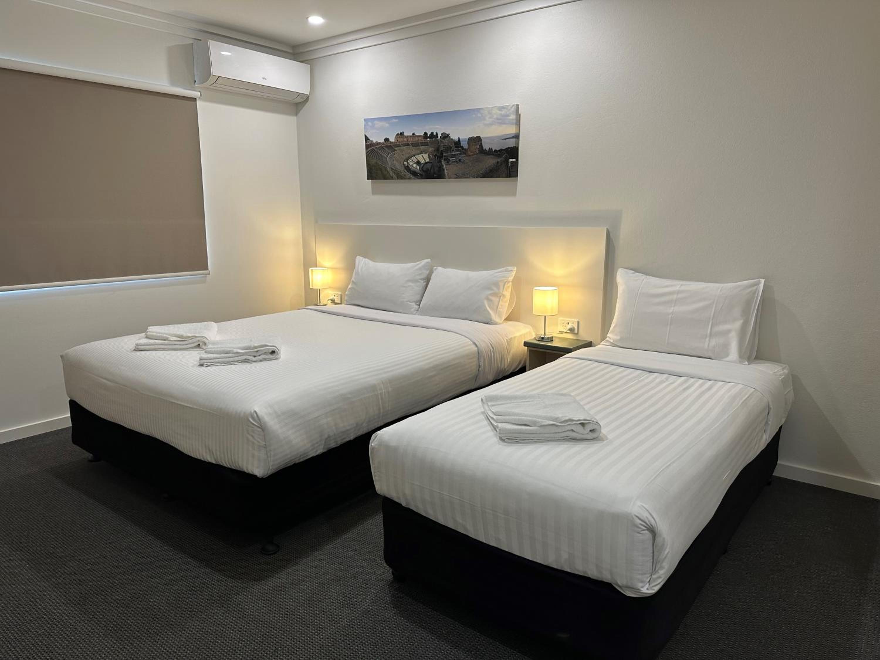 Standard Twin Room photo 1