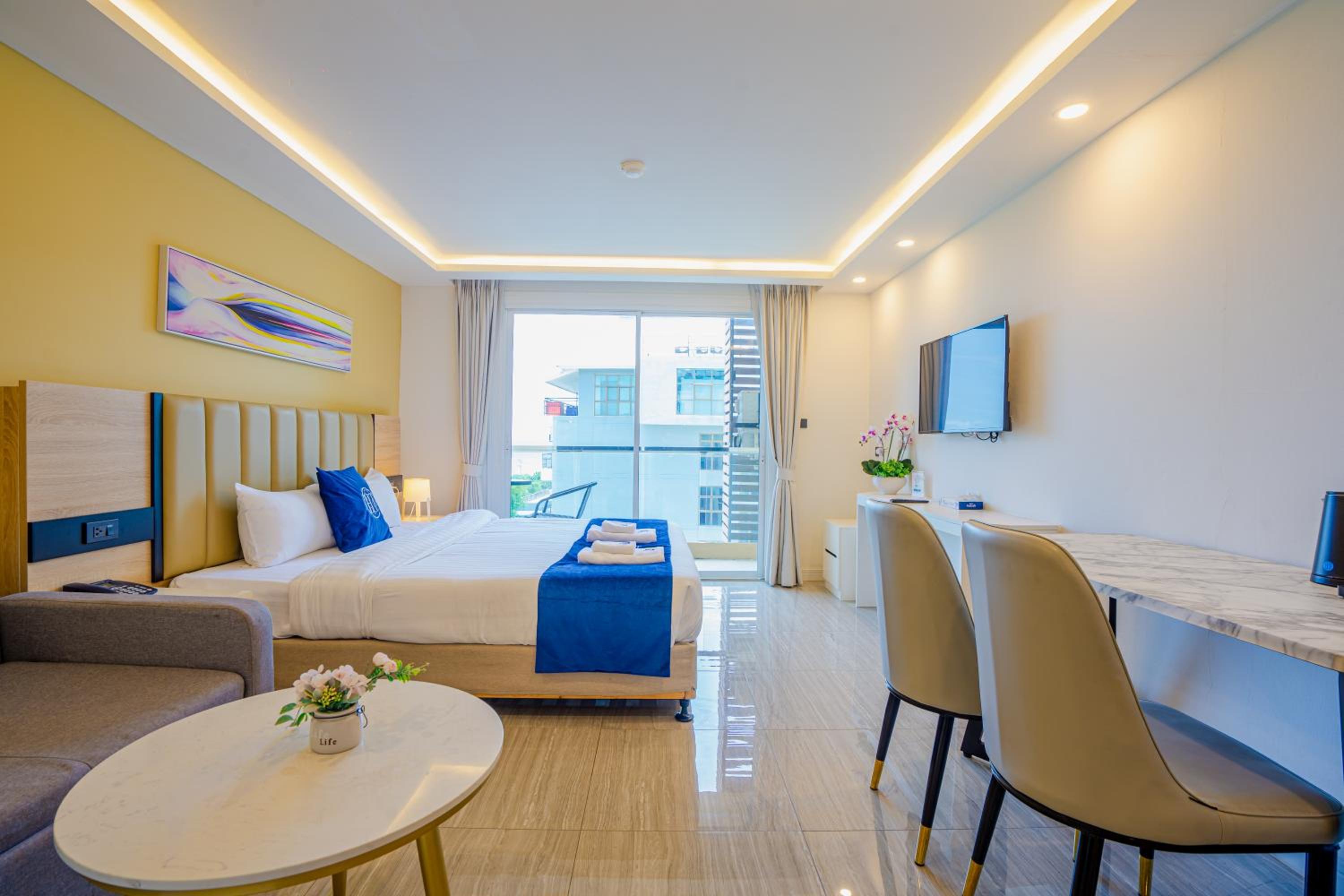 Deluxe Double or Twin Room - Photo 1