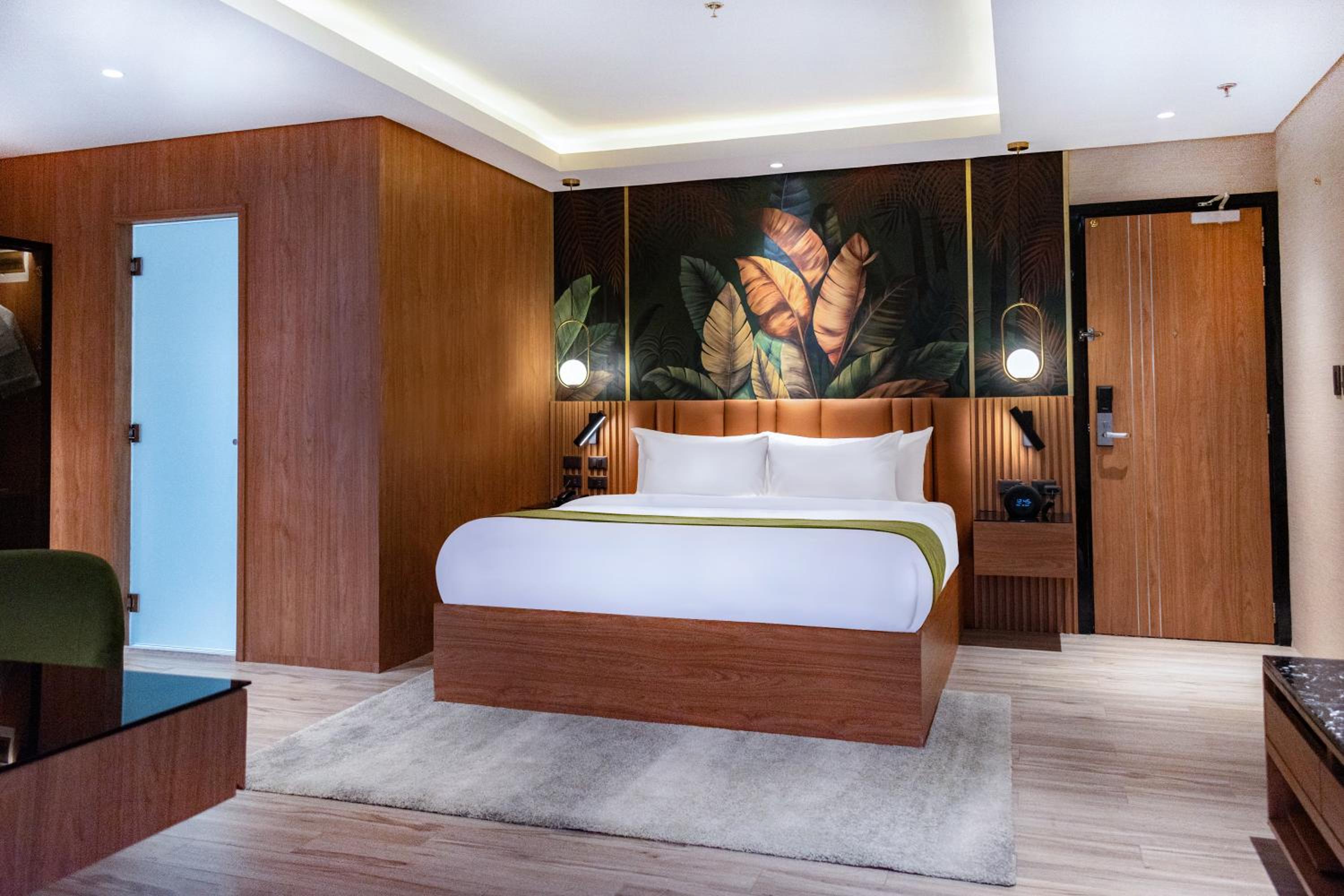 Suite with City View photo 2