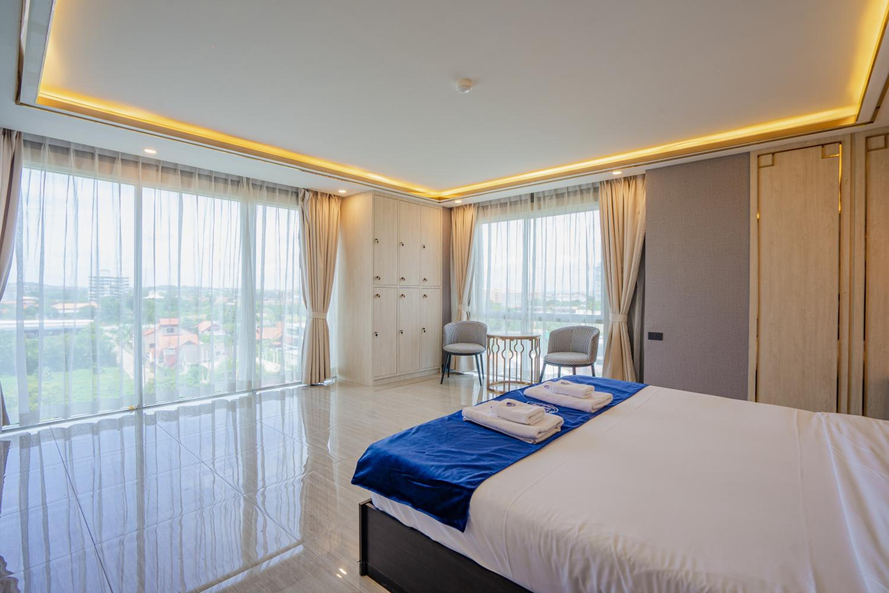 Presidential Suite photo 2