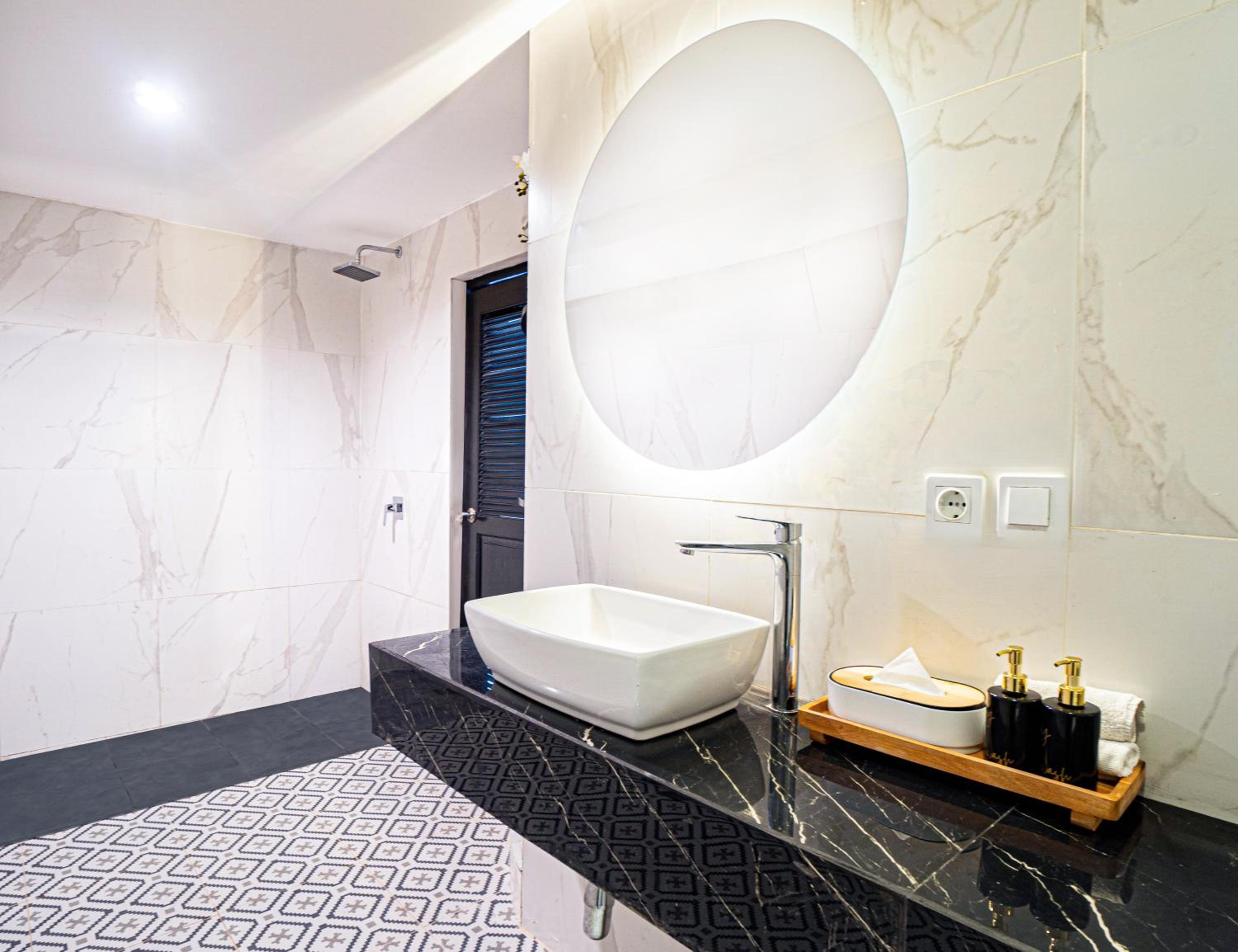Deluxe Double Room with Garden View - Photo 9
