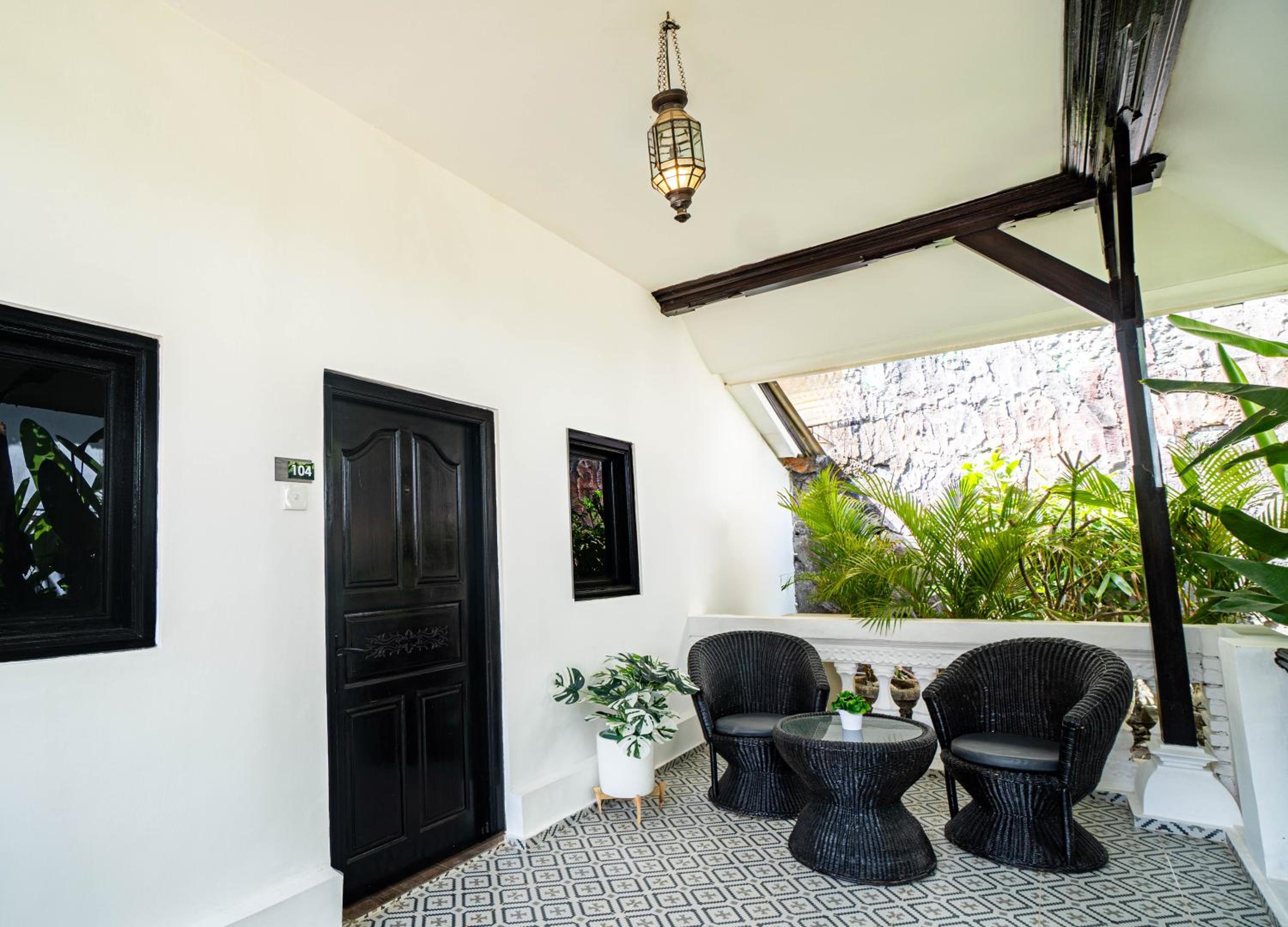 Deluxe Double Room with Garden View - Photo 7