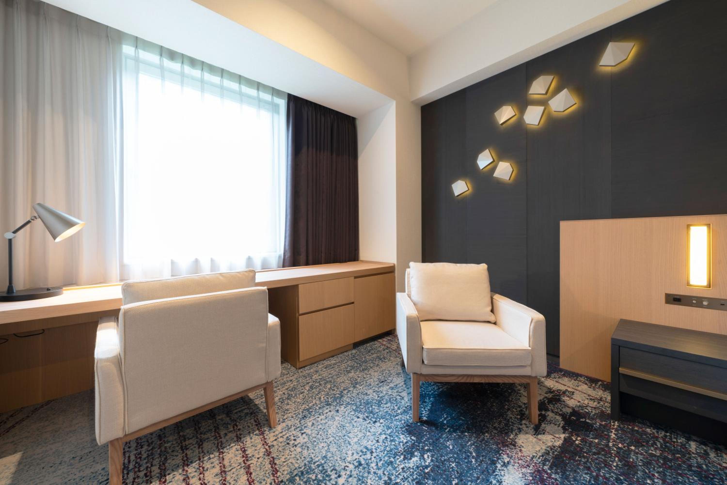 Standard Twin Room - Photo 3