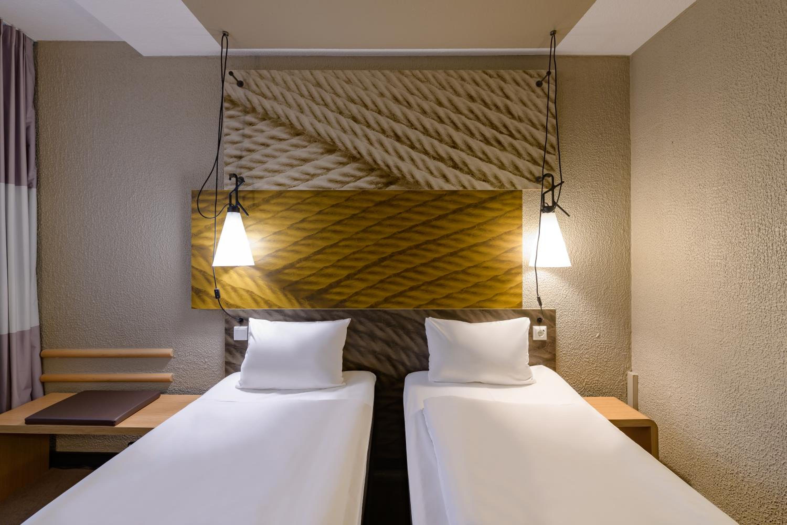 Twin Room photo 1