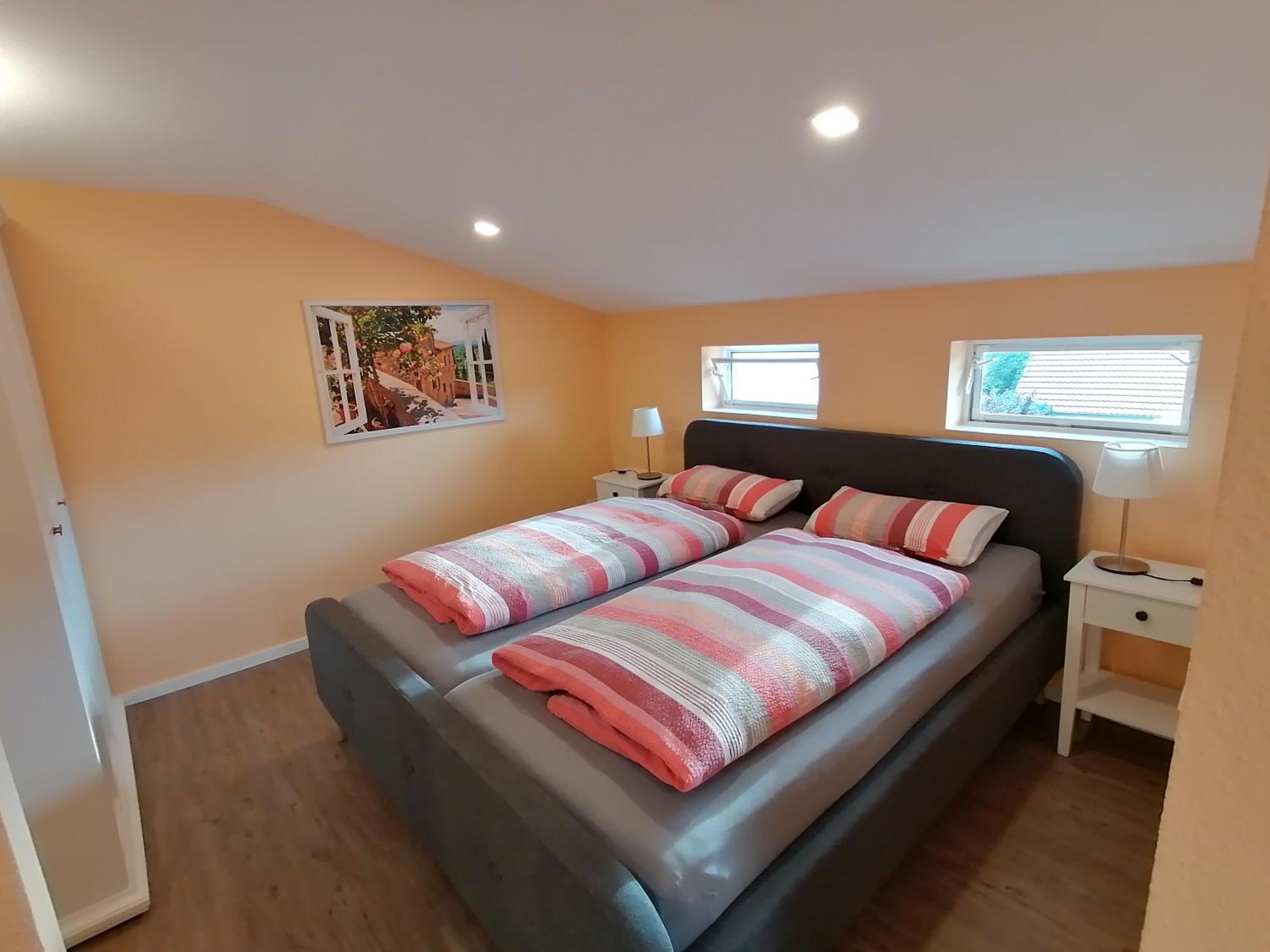 Apartment with Mountain View - Photo 1