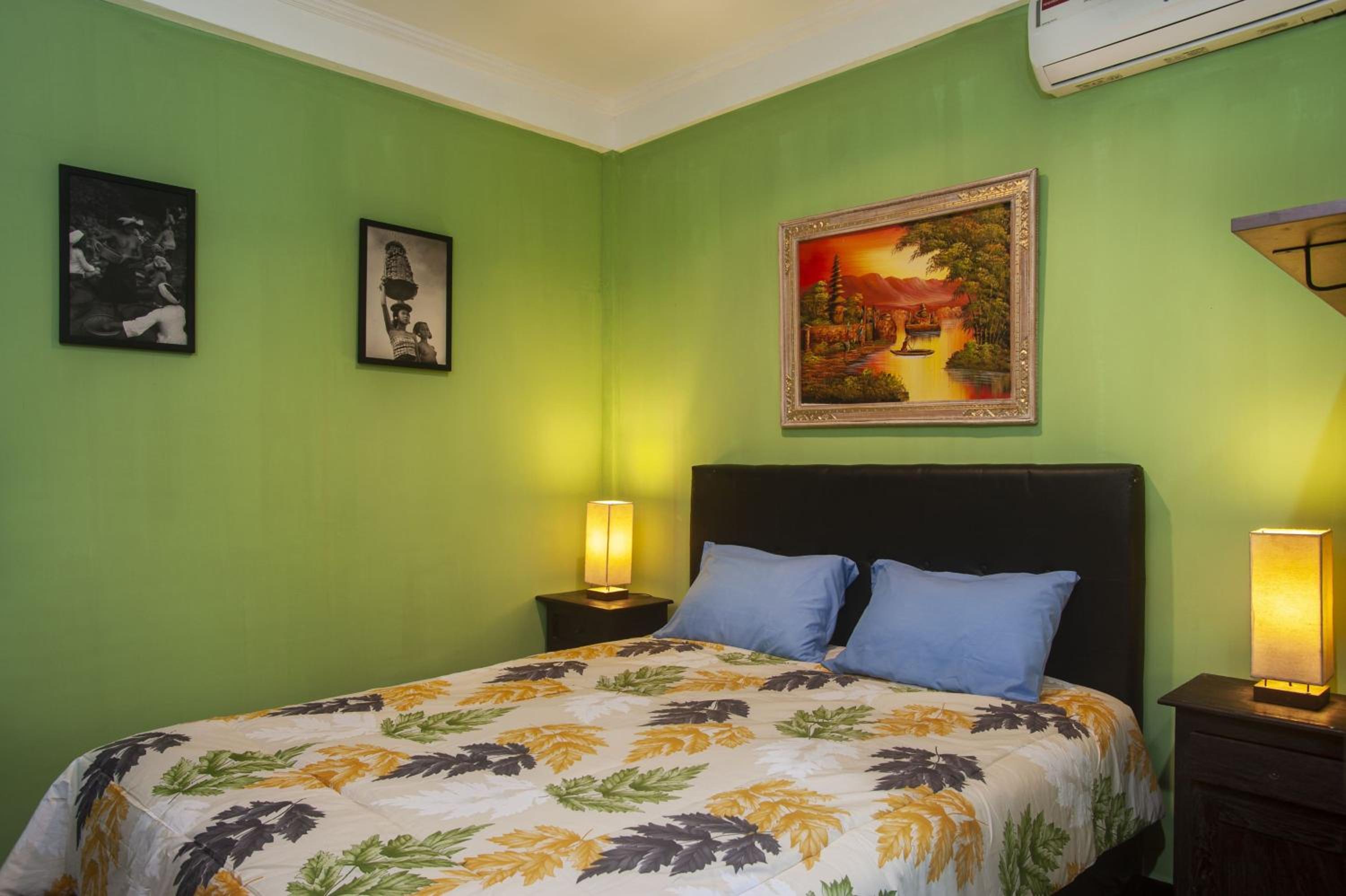 Standard Double Room - Photo 13