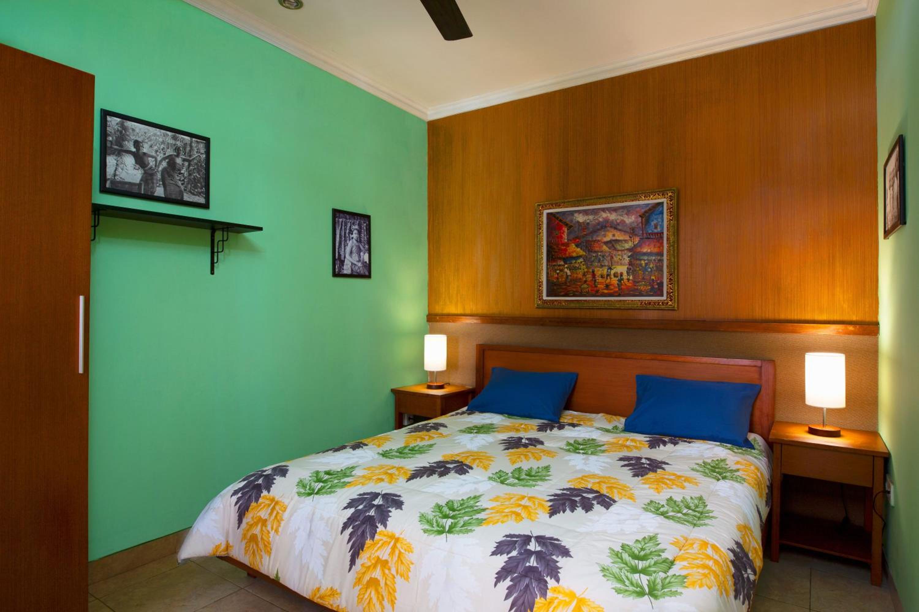 Deluxe Room - Photo 12