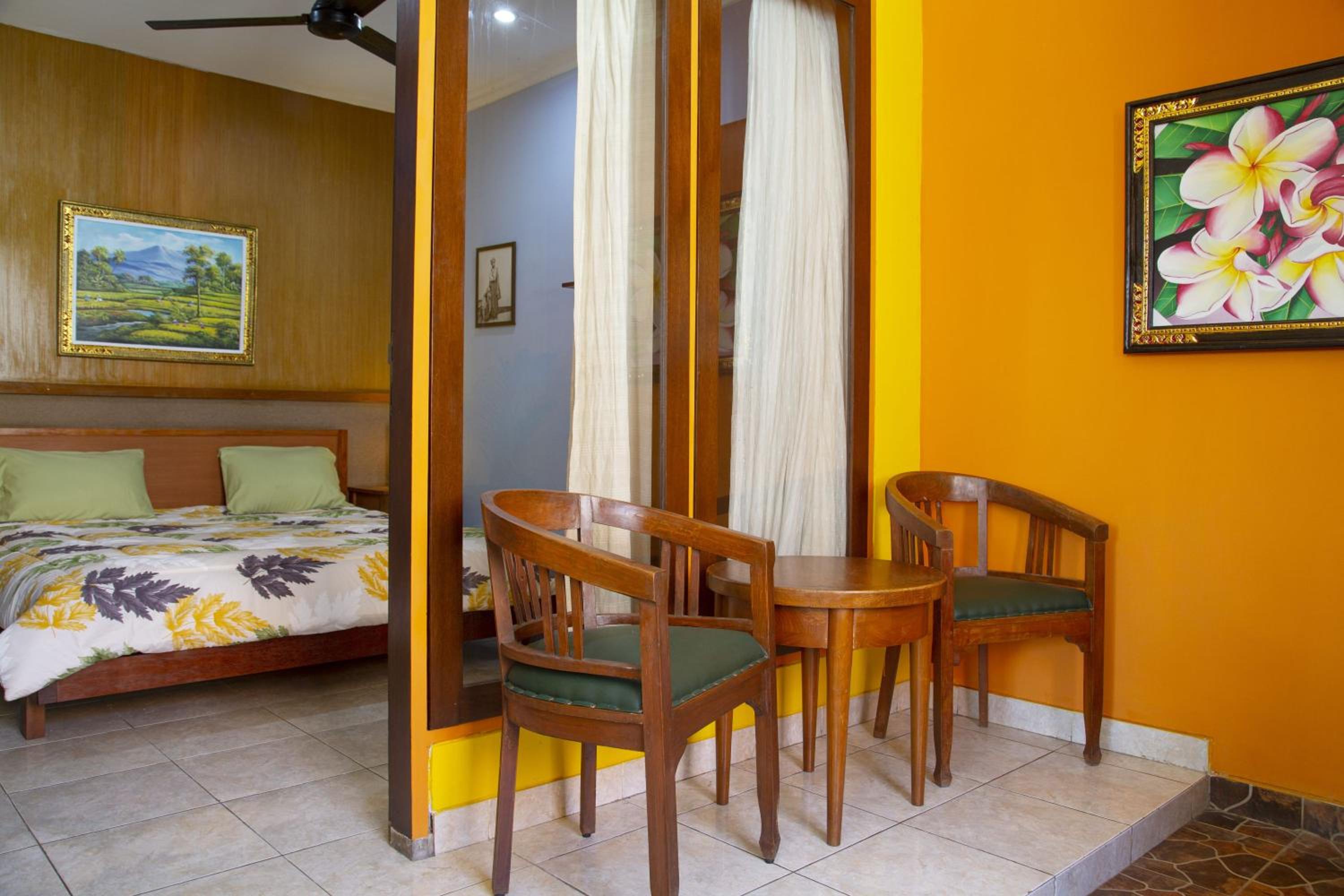 Standard Double Room - Photo 8