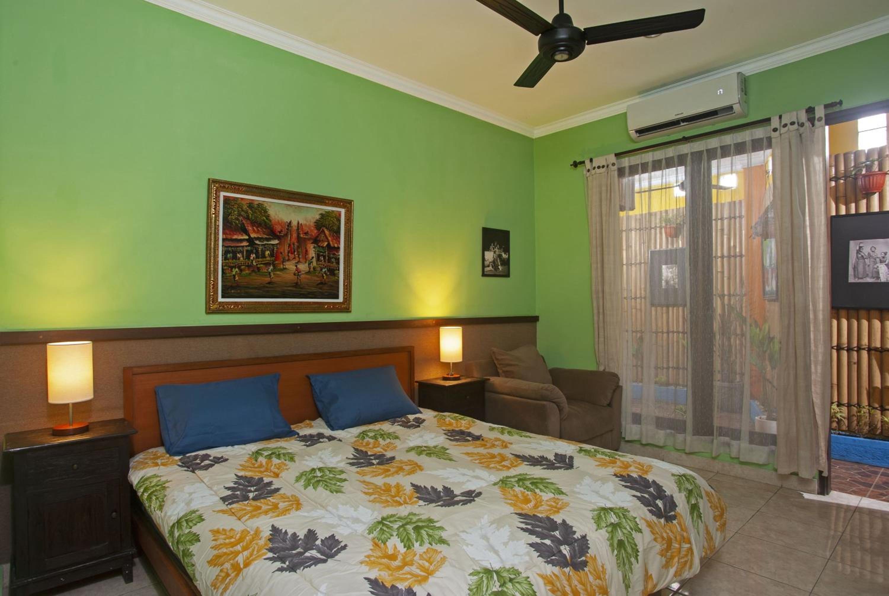 Deluxe Room - Photo 15