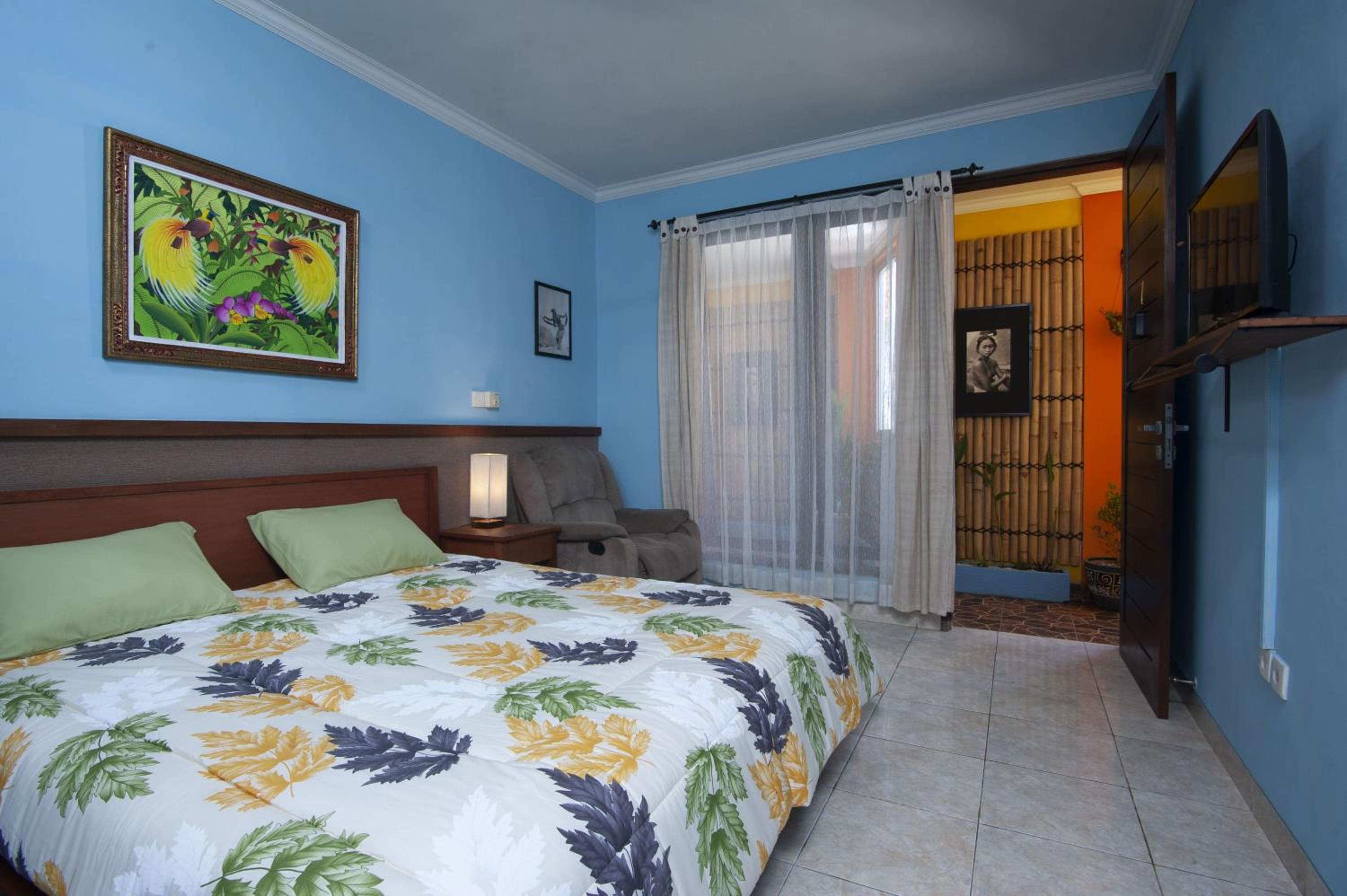 Deluxe Room - Photo 9