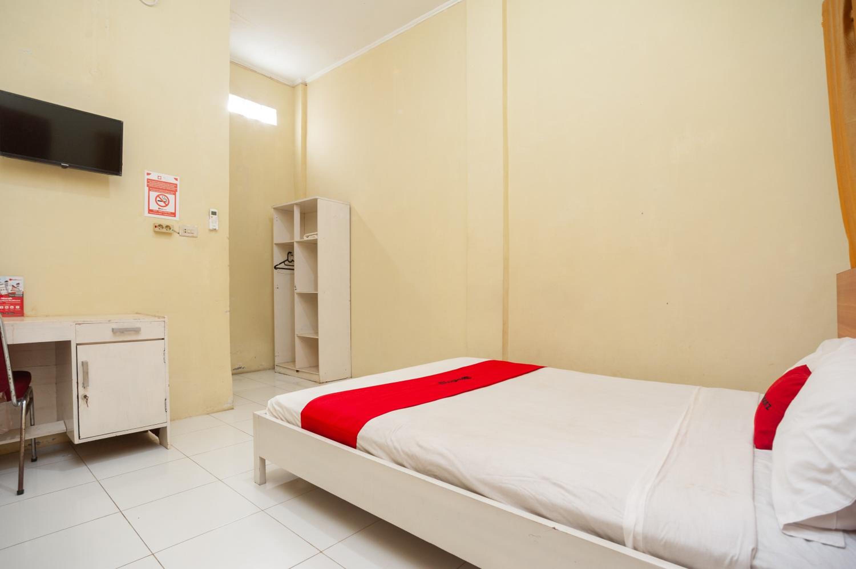 Double Room - Photo 5
