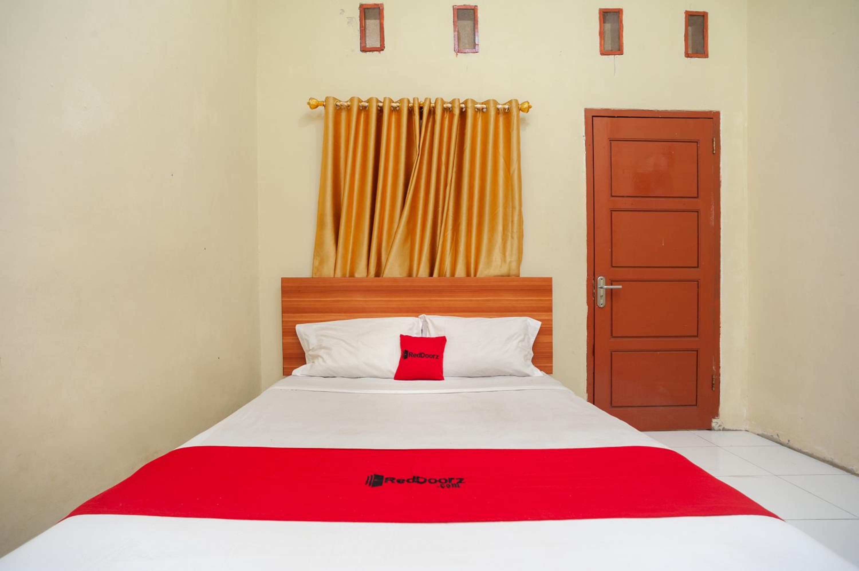 Double Room - Photo 7