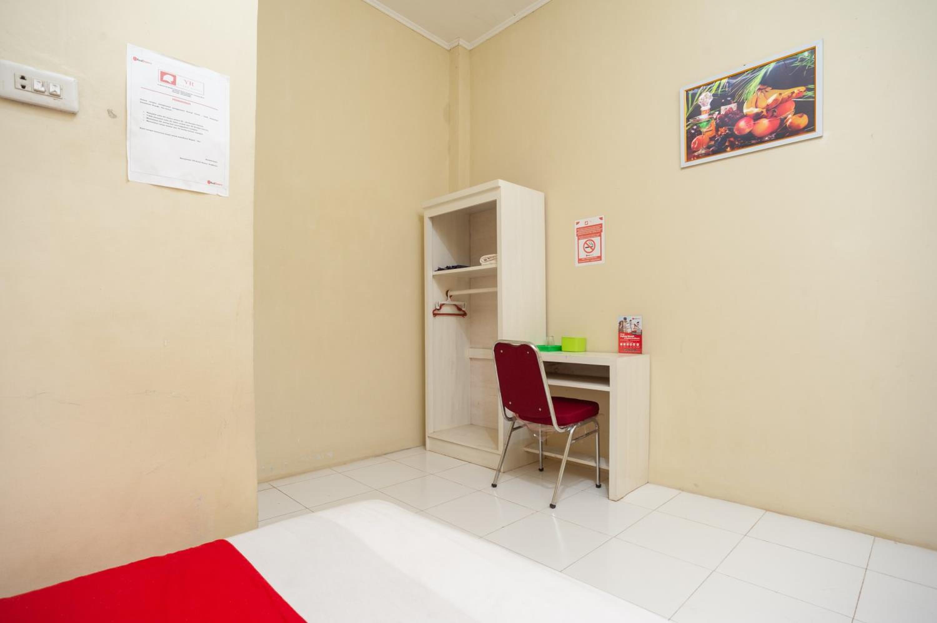 Twin Room - Photo 6