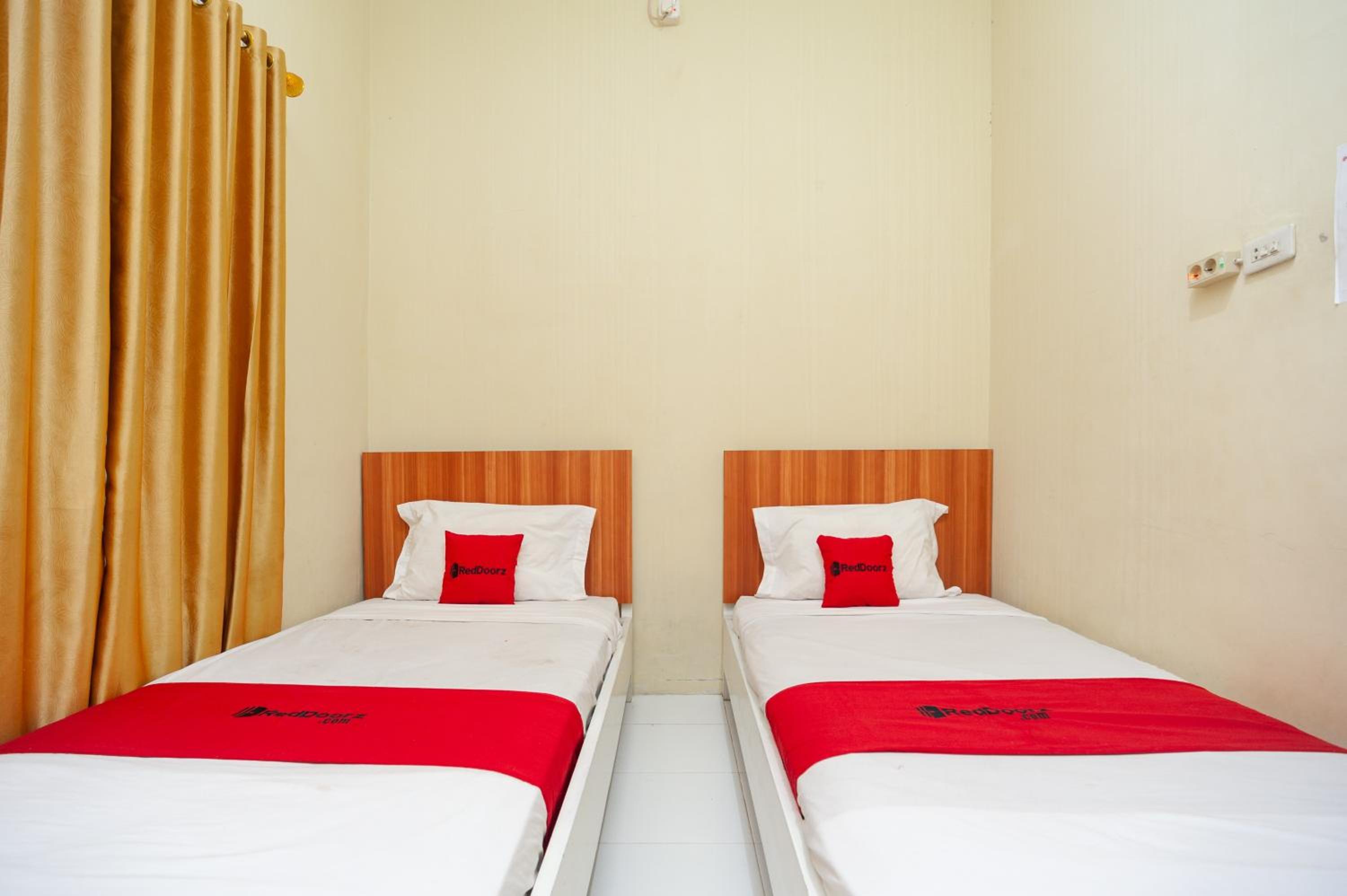 Twin Room - Photo 1