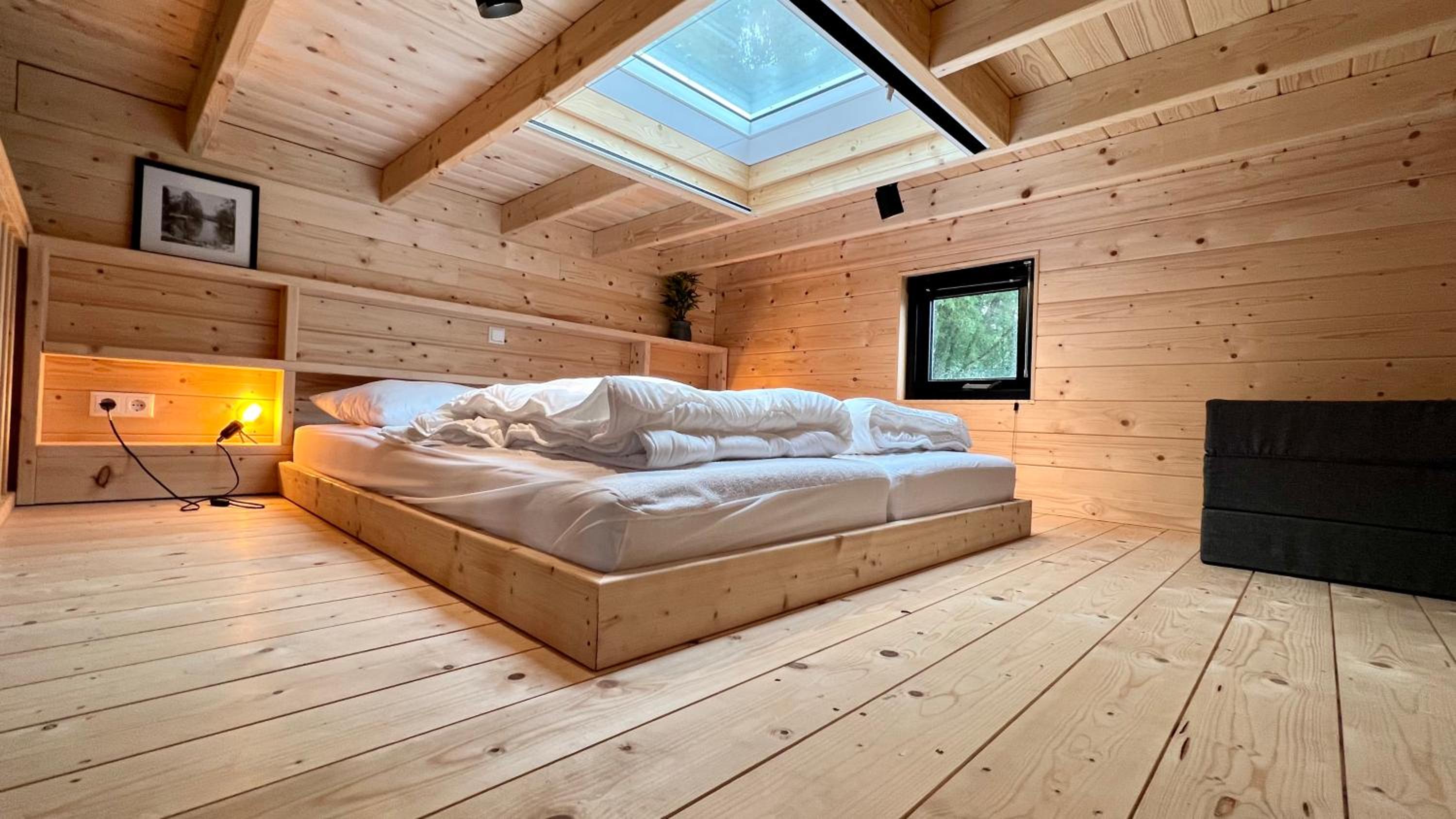 One-Bedroom House photo 1