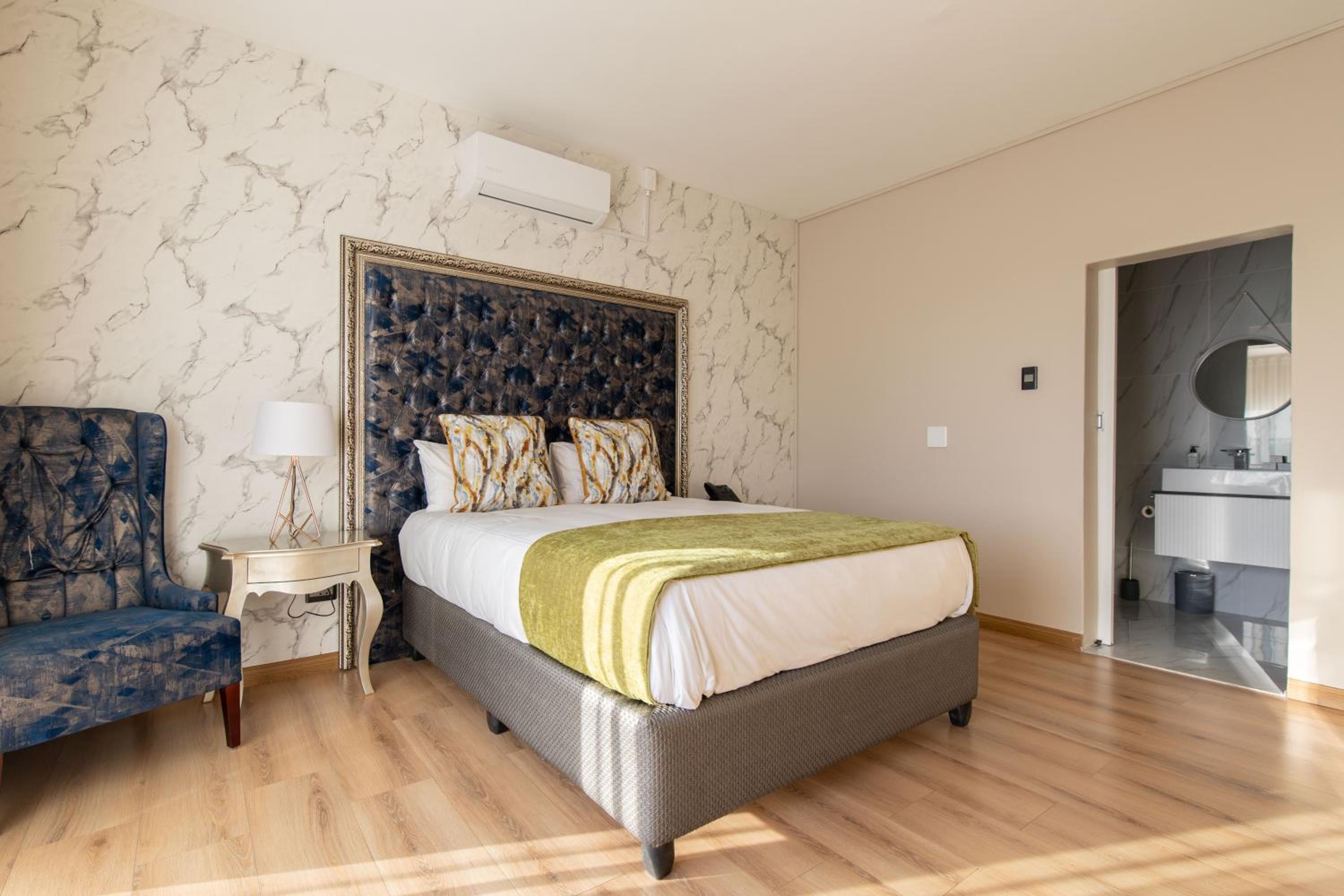 Suite photo 2