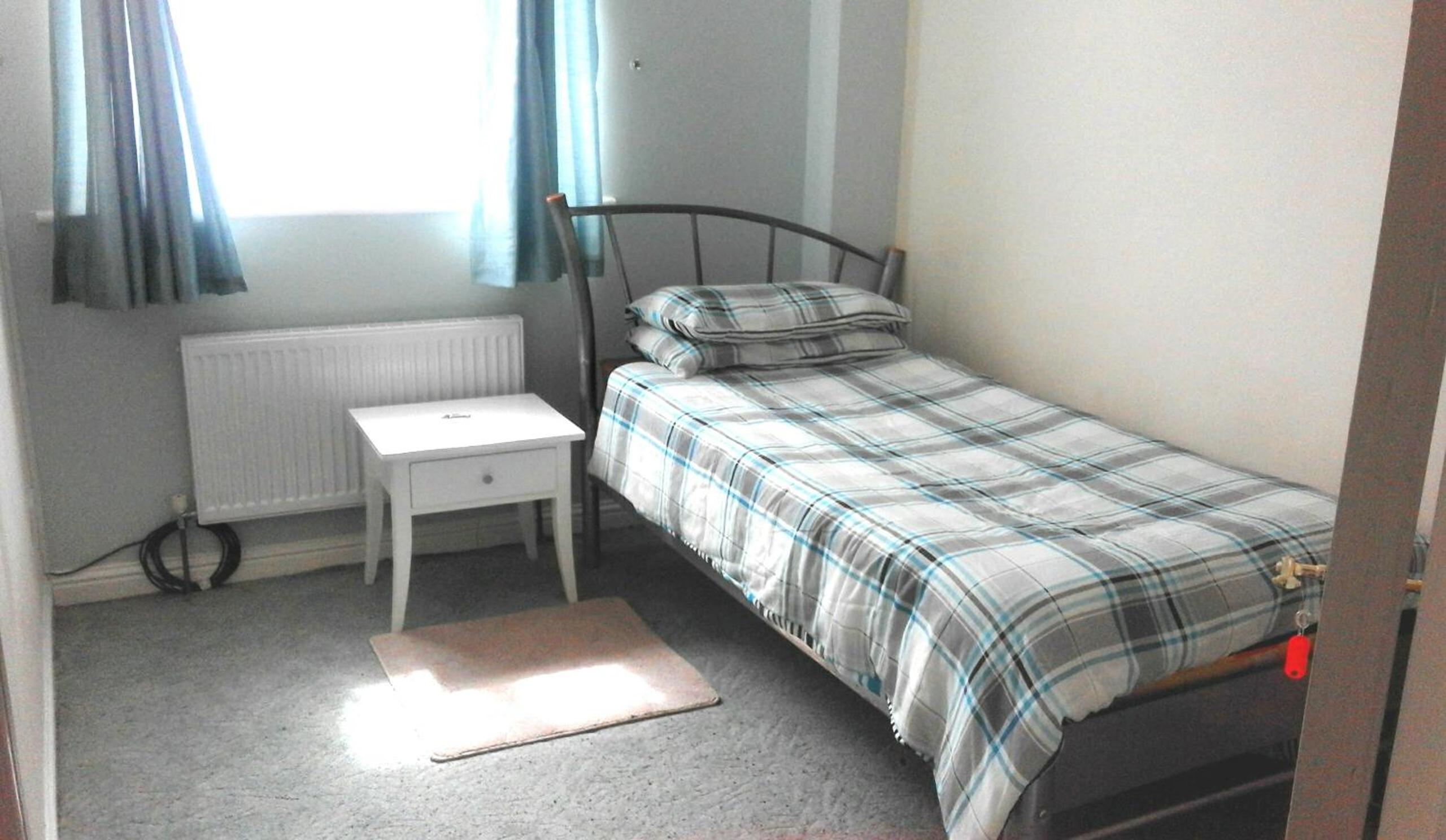 Female Only Budget Single Room photo 1