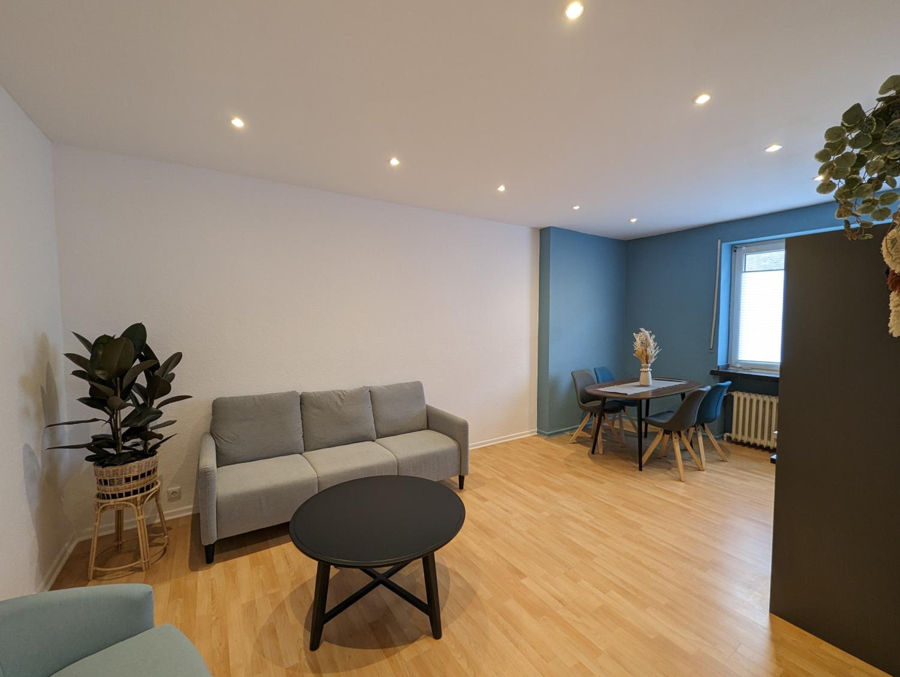 One-Bedroom Apartment photo 2
