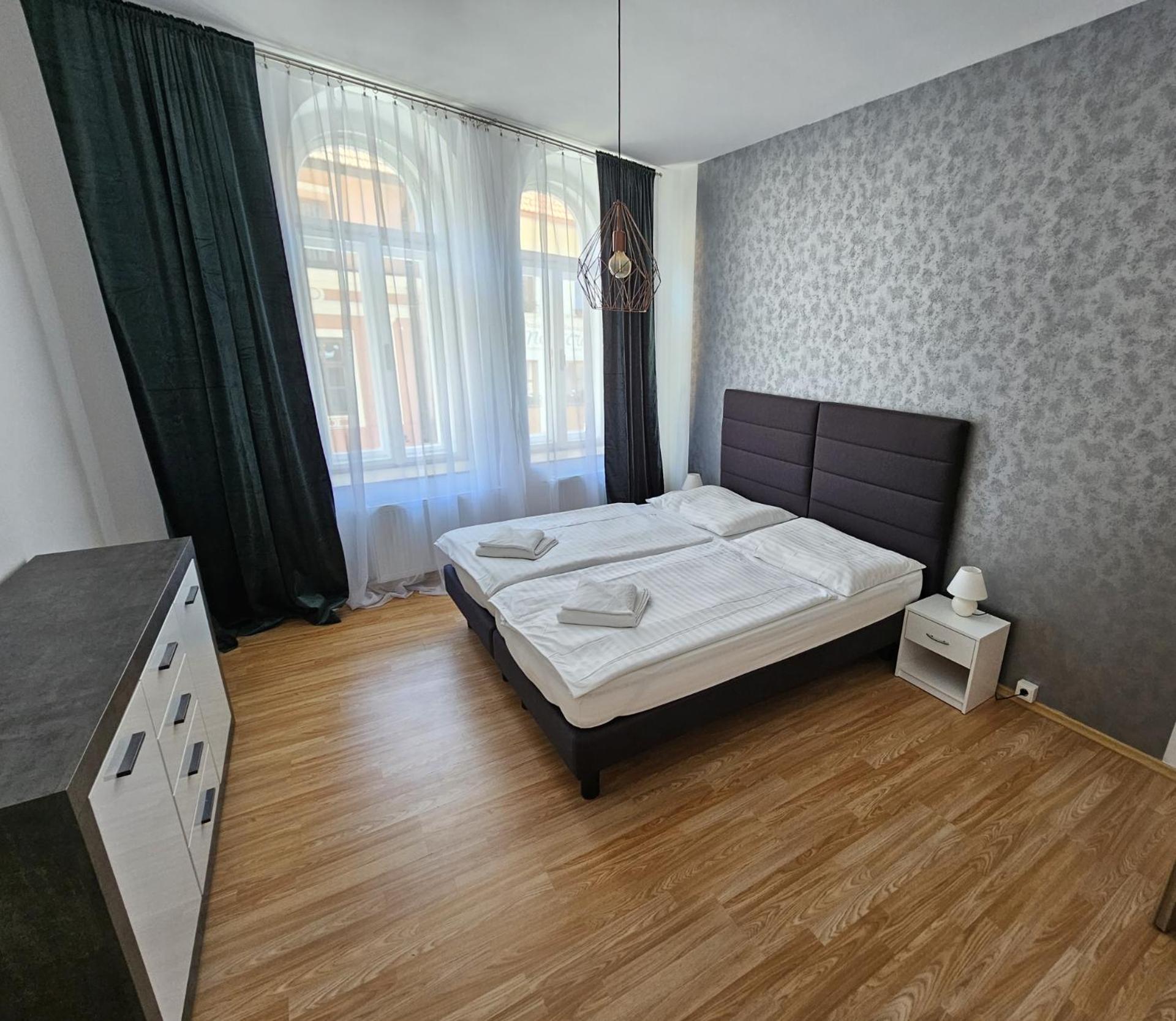 Deluxe Family Room - Photo 7