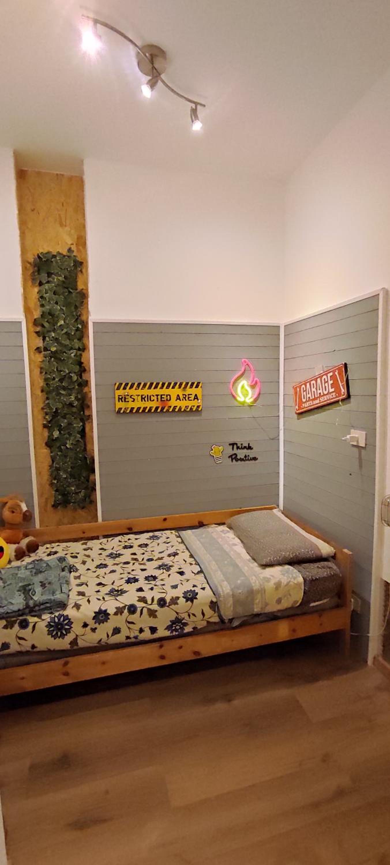 One-Bedroom Apartment photo 1