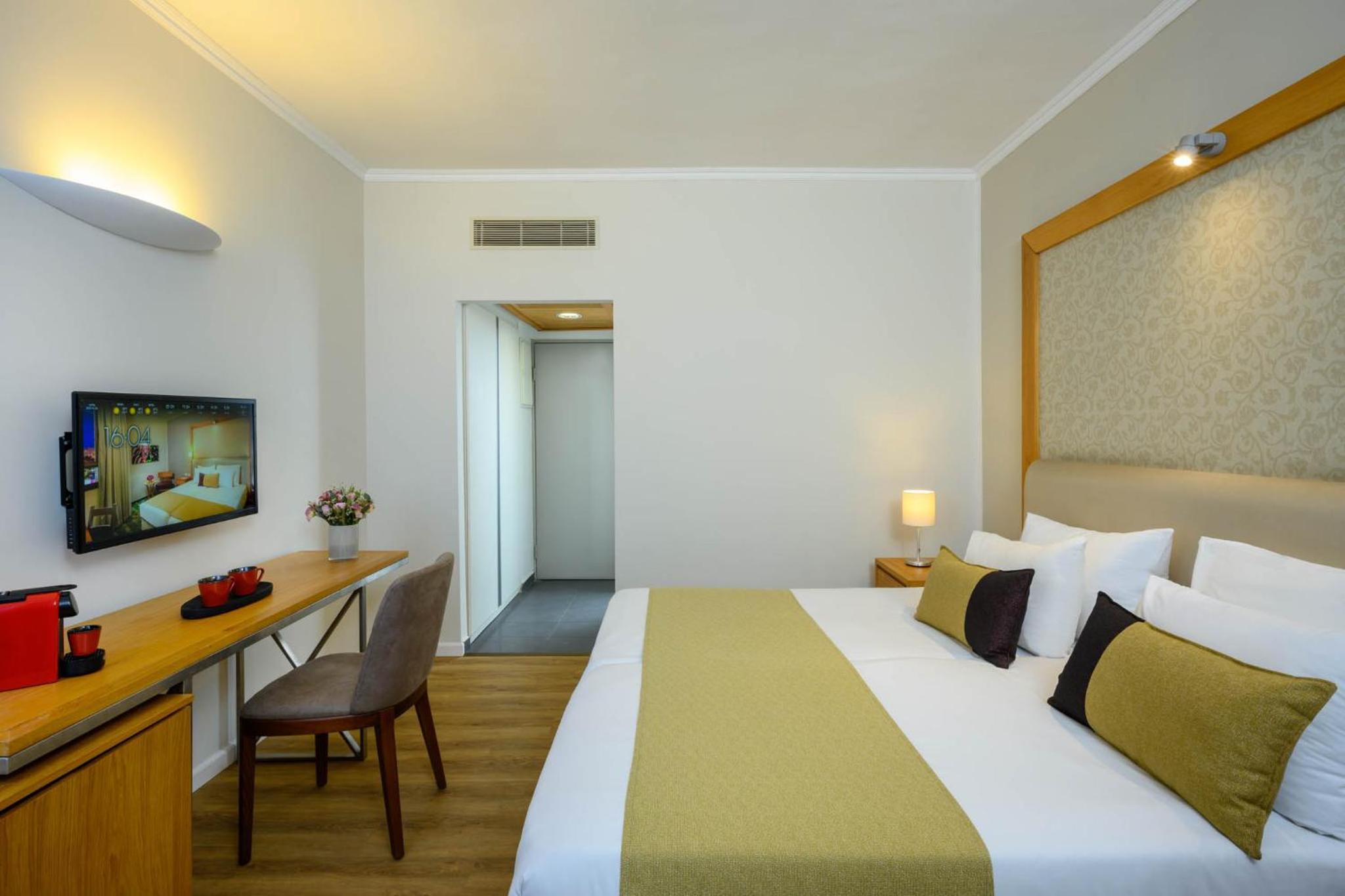 Superior Double or Twin Room - Photo 1