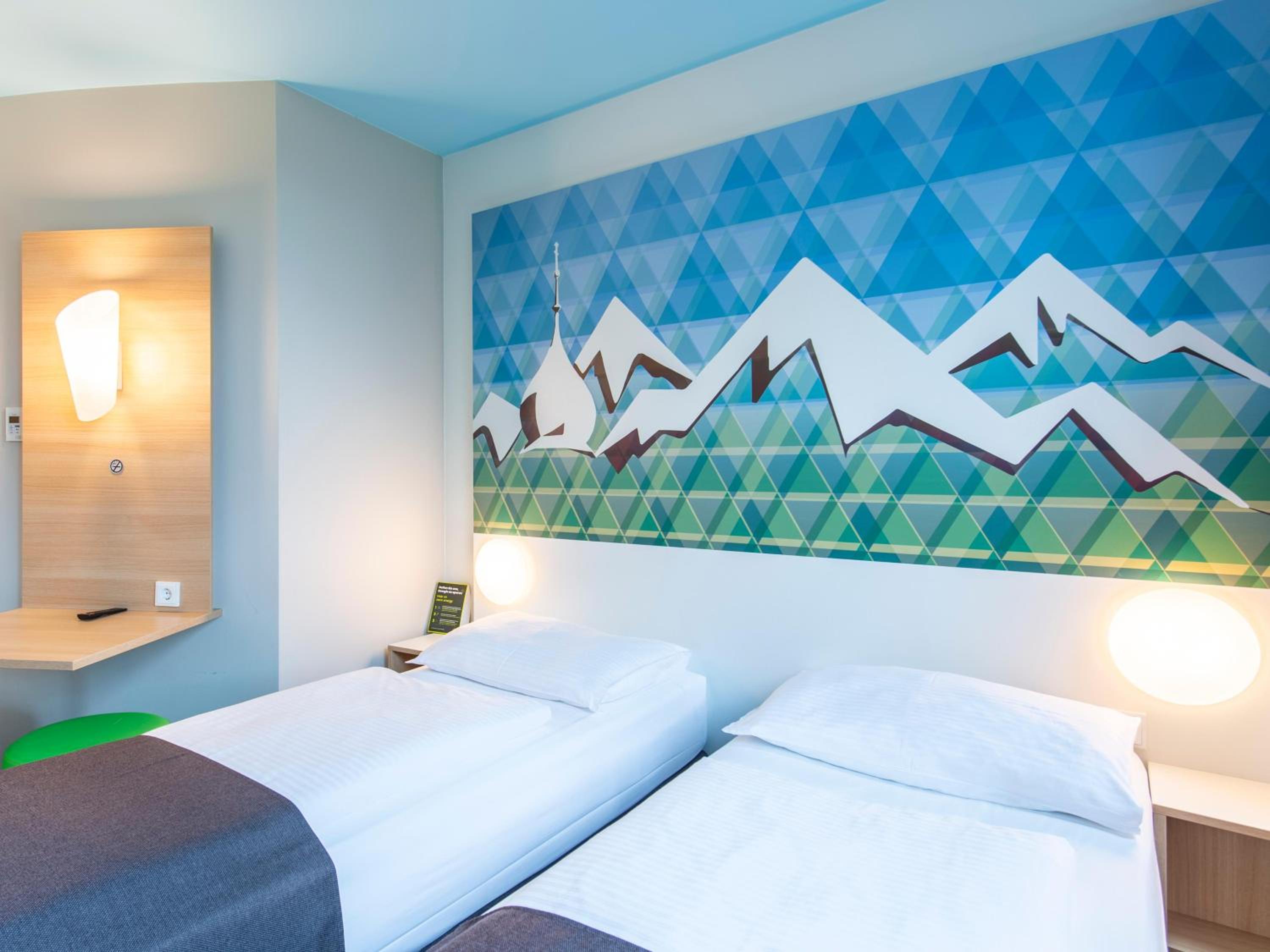 Twin Room - Photo 5