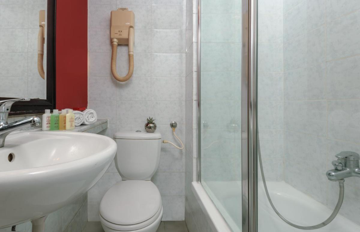 Single Room photo 3