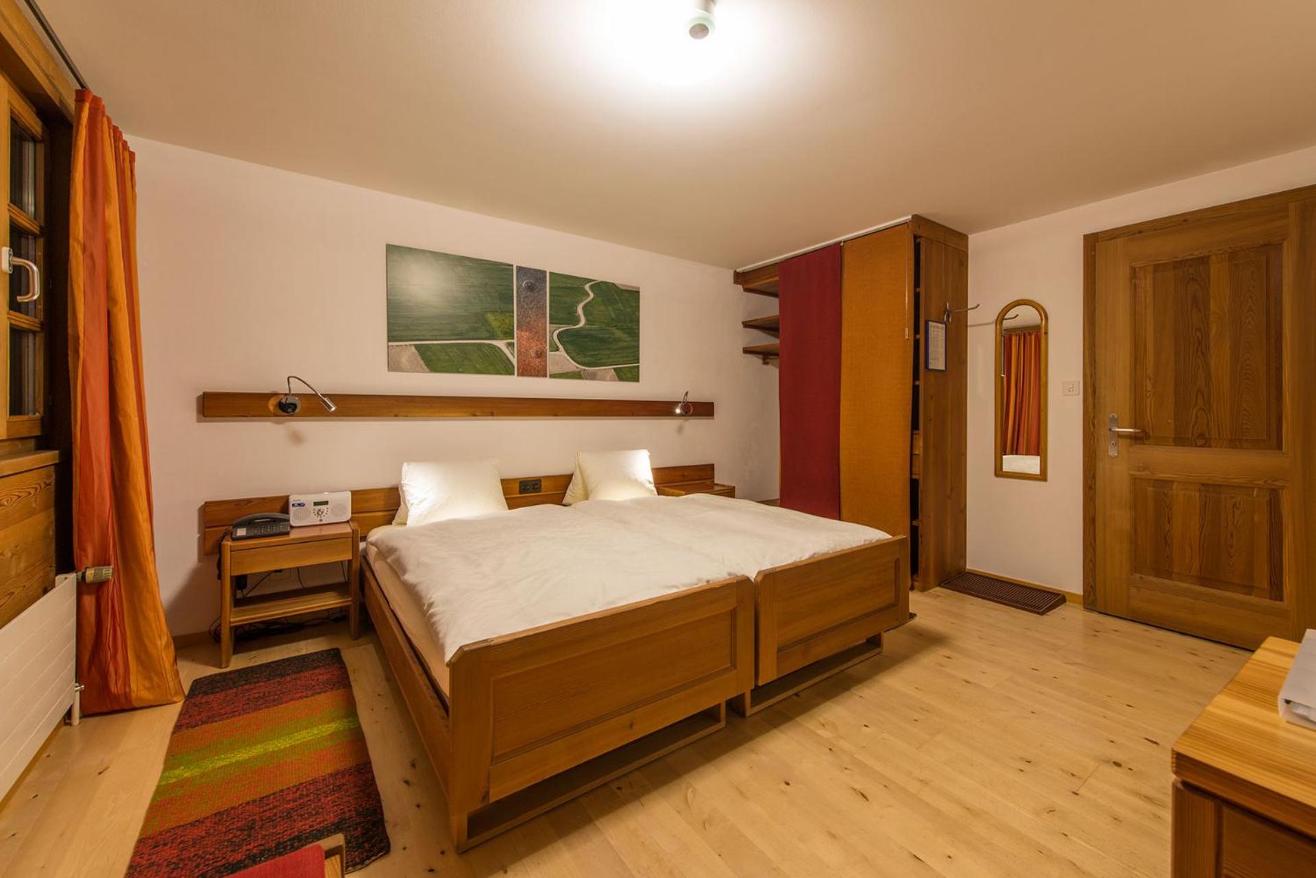 Family Suite with Balcony - Photo 4