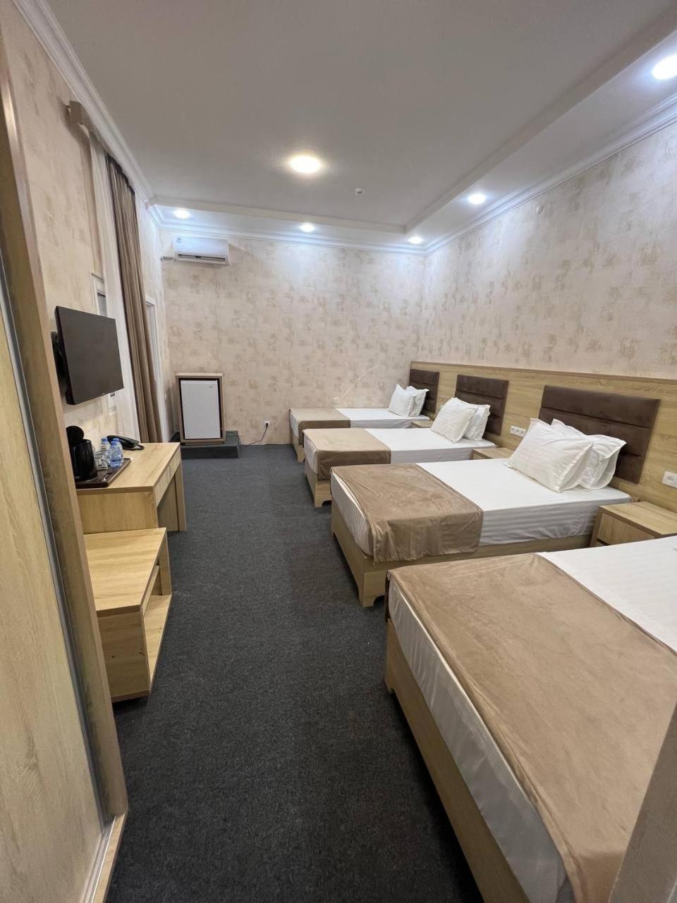 Classic Quadruple Room - Photo 10