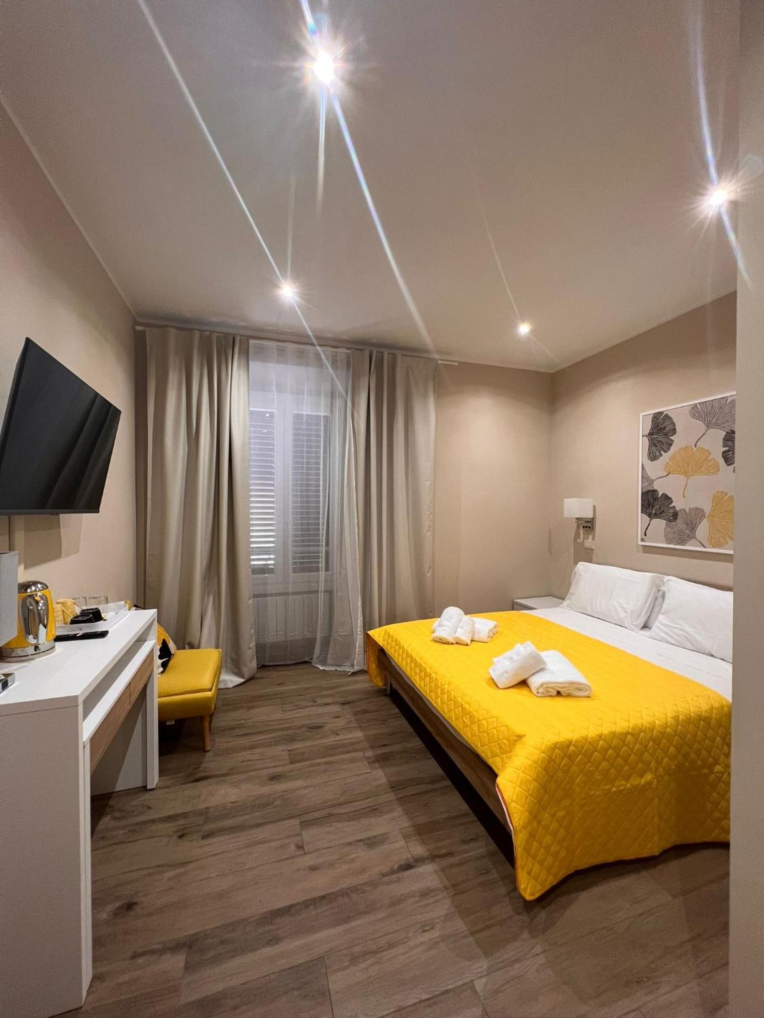Deluxe Queen Room