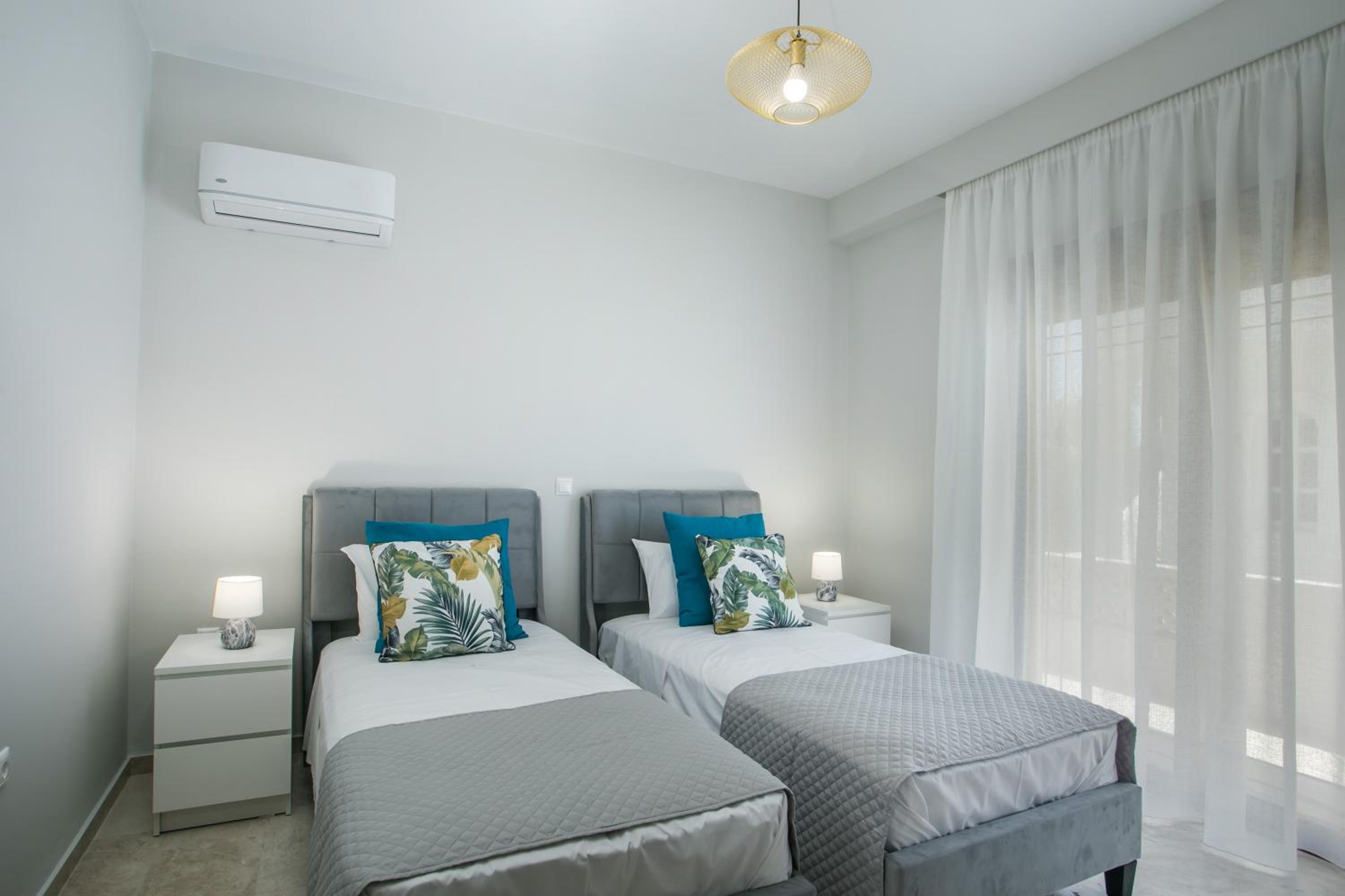 Three-Bedroom Villa photo 1