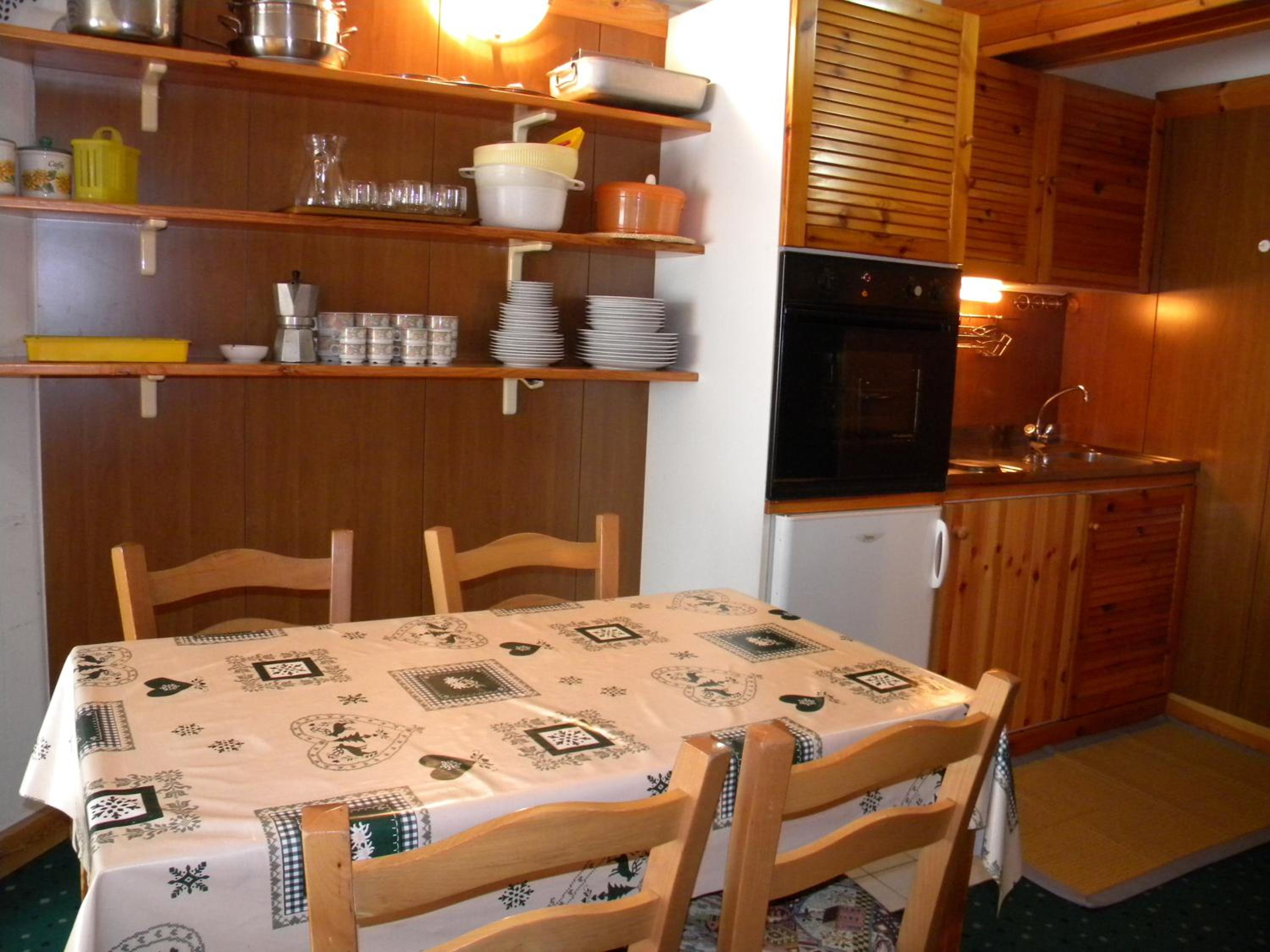 Apartment (6 Adults) photo 3