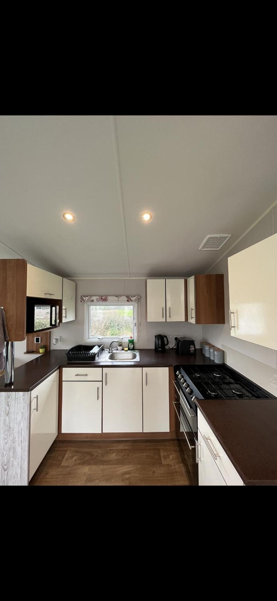 Mobile Home photo 1