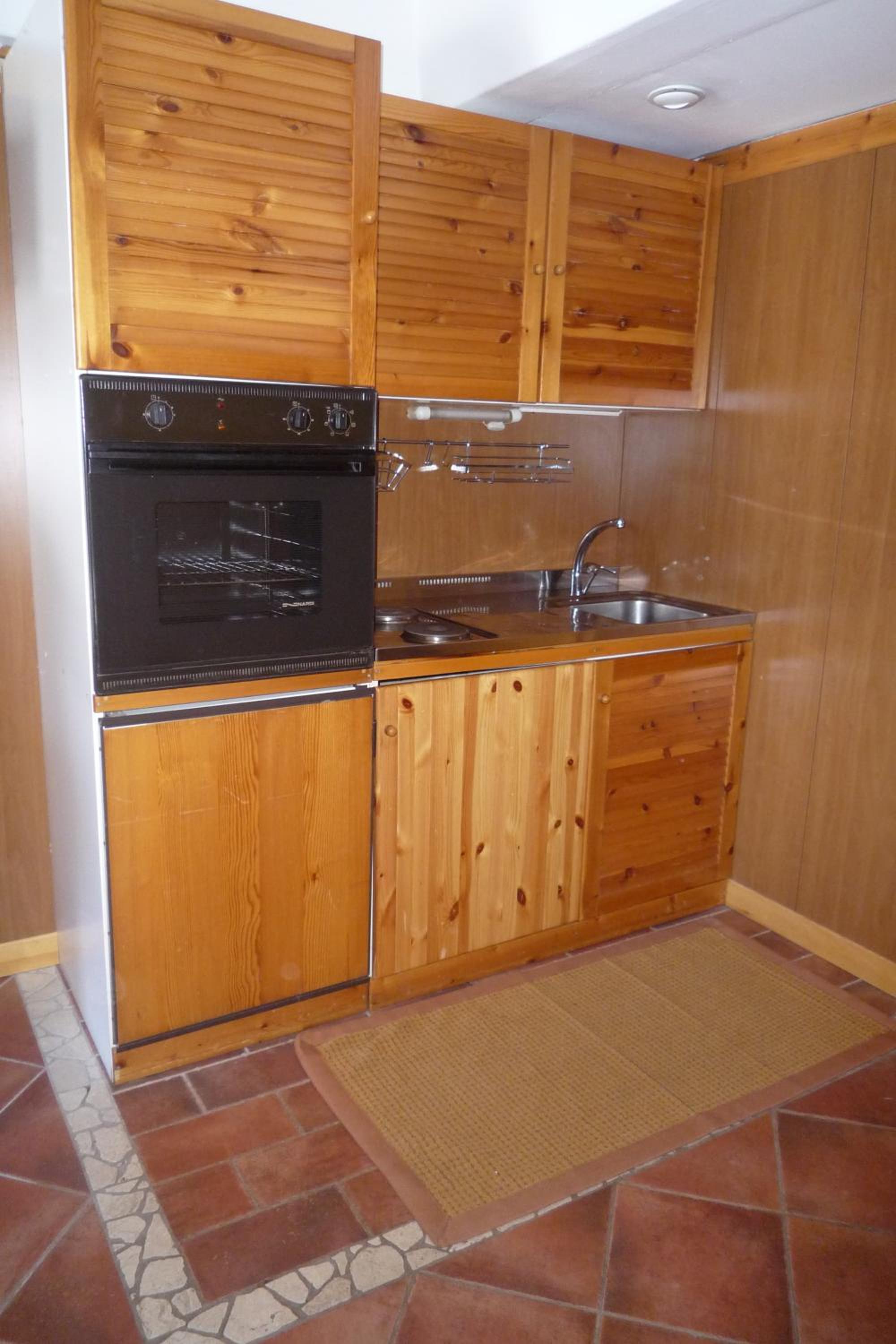 Apartment (4 Adults) photo 2