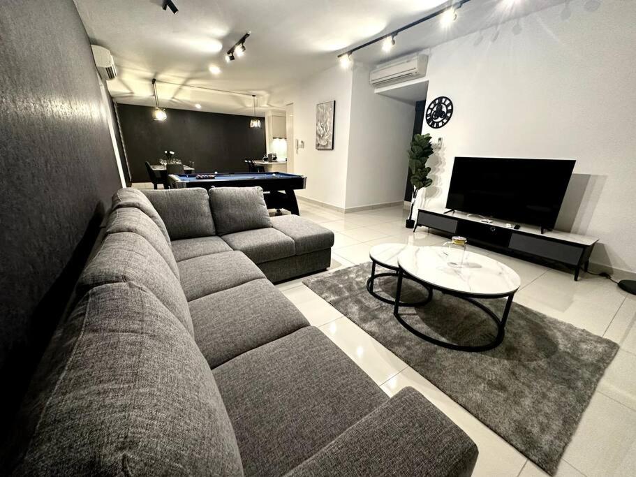 Four-Room Apartment photo 1