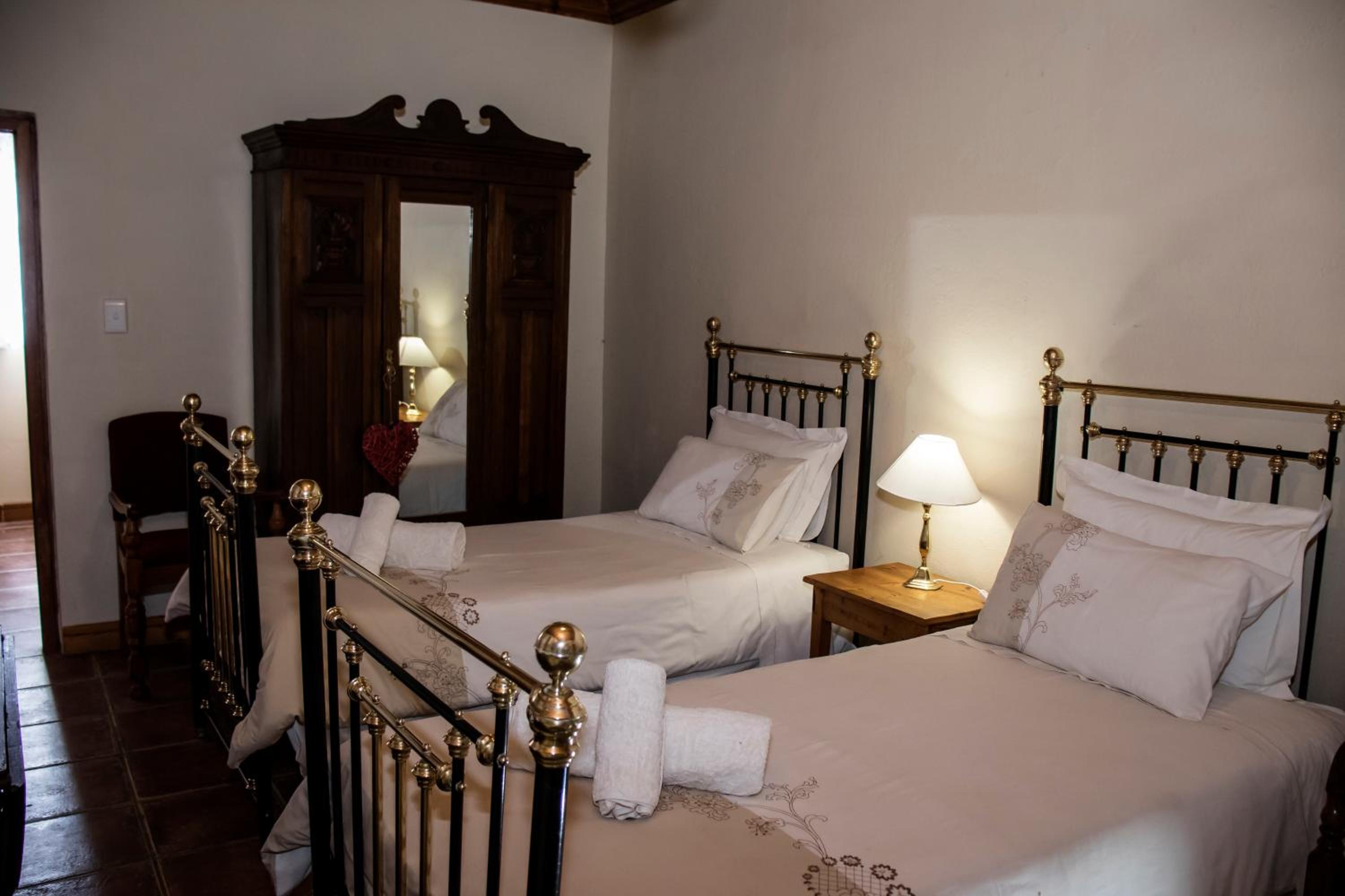 Deluxe Double Room with Shower photo 2